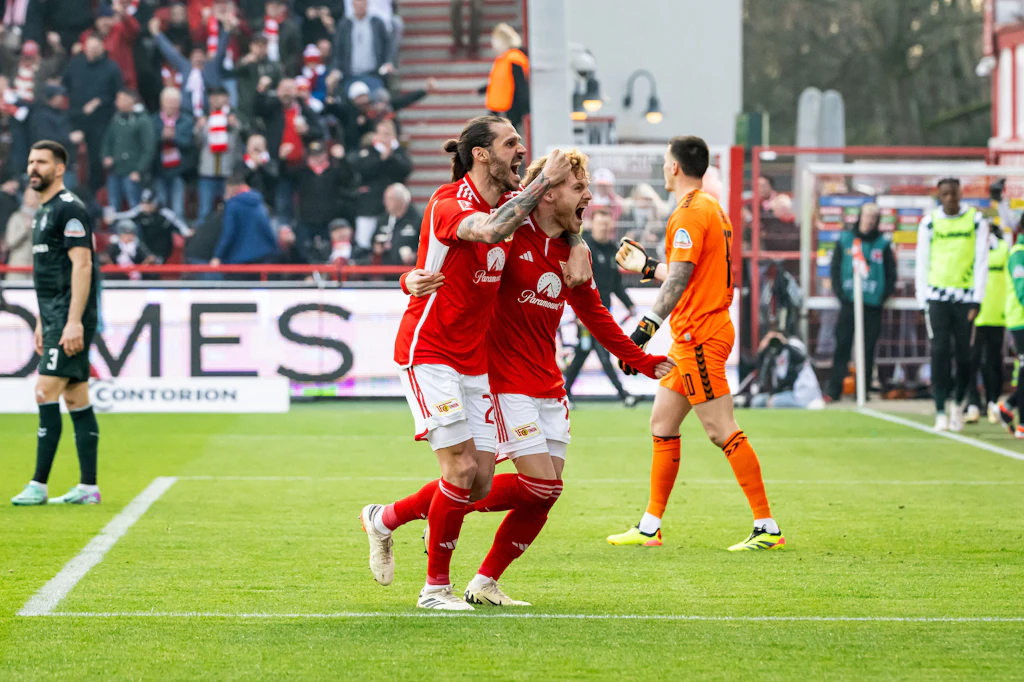 1. FC Union Berlin, Bayer Leverkusen'e karşı yeni formayla oynayacak