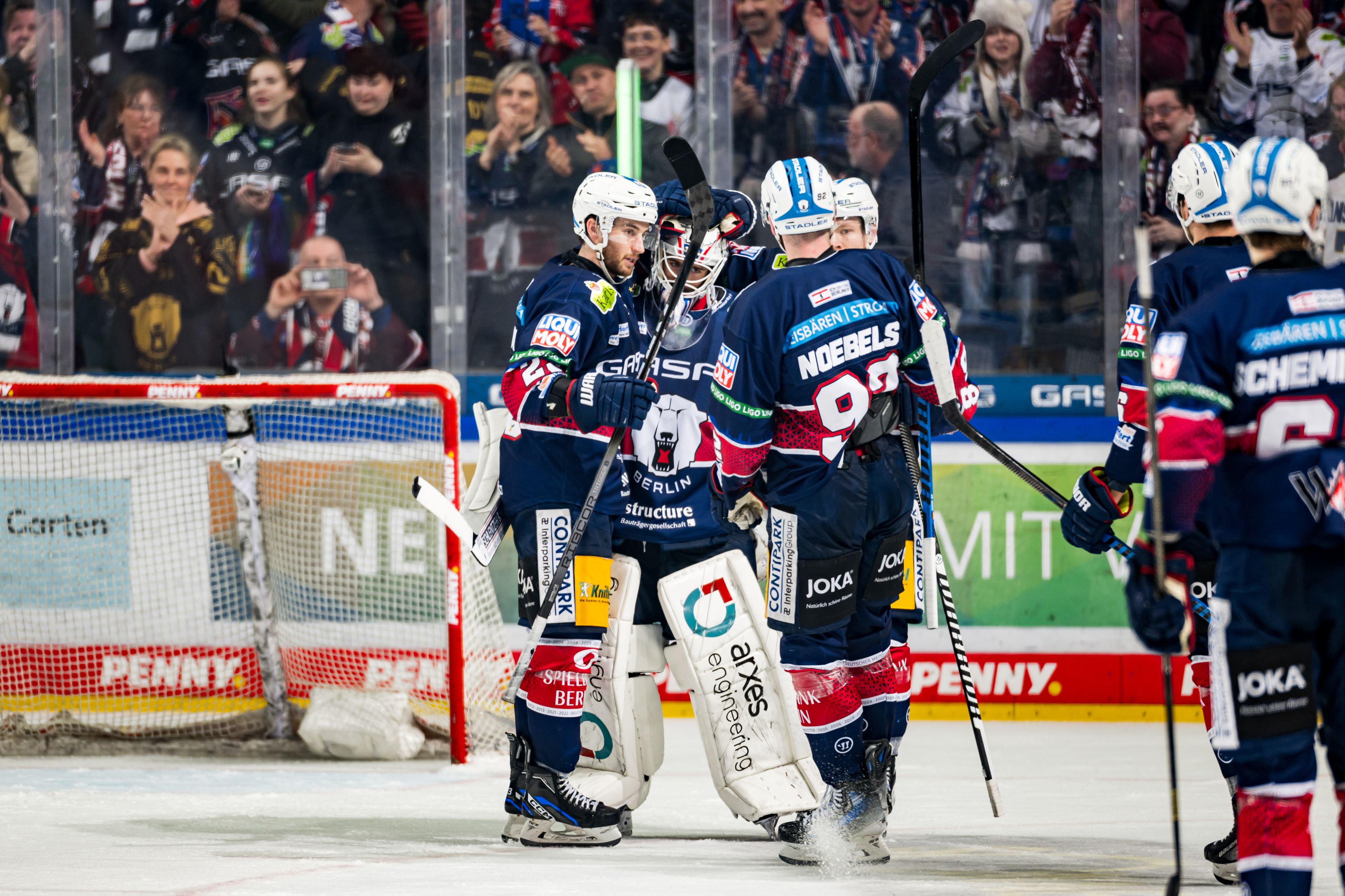Image - 3:2 gegen Straubing: Eisbären gewinnen auch drittes Halbfinale