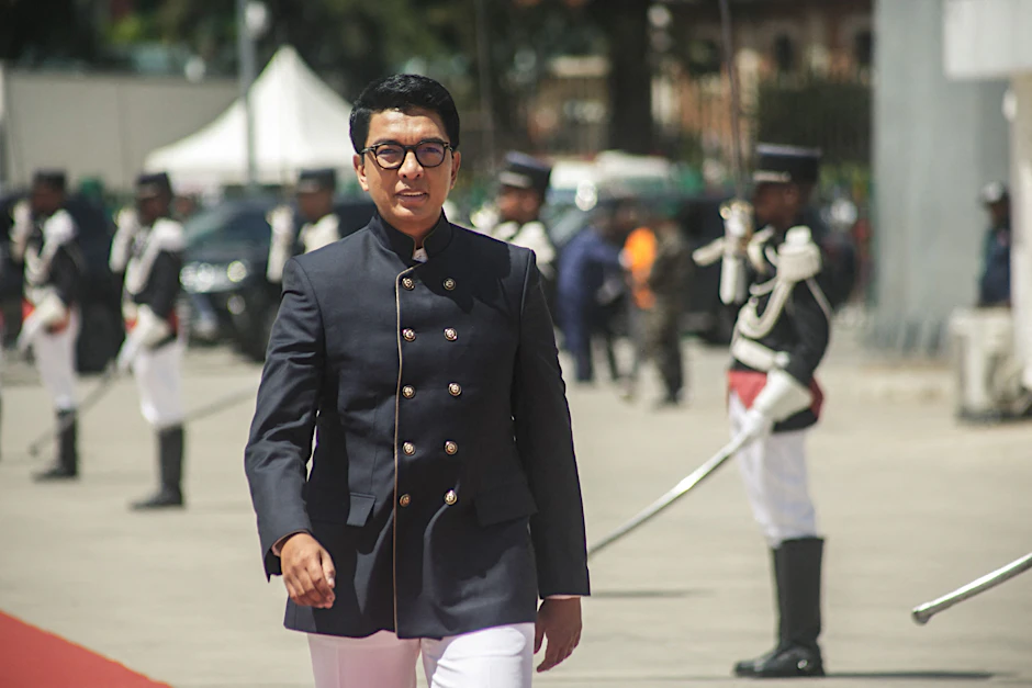 Der madagassische Präsident Andry Rajoelina soll afrikanischen Medien zufolge persönlich die Abberufung der EU-Botschafterin verlangt haben.