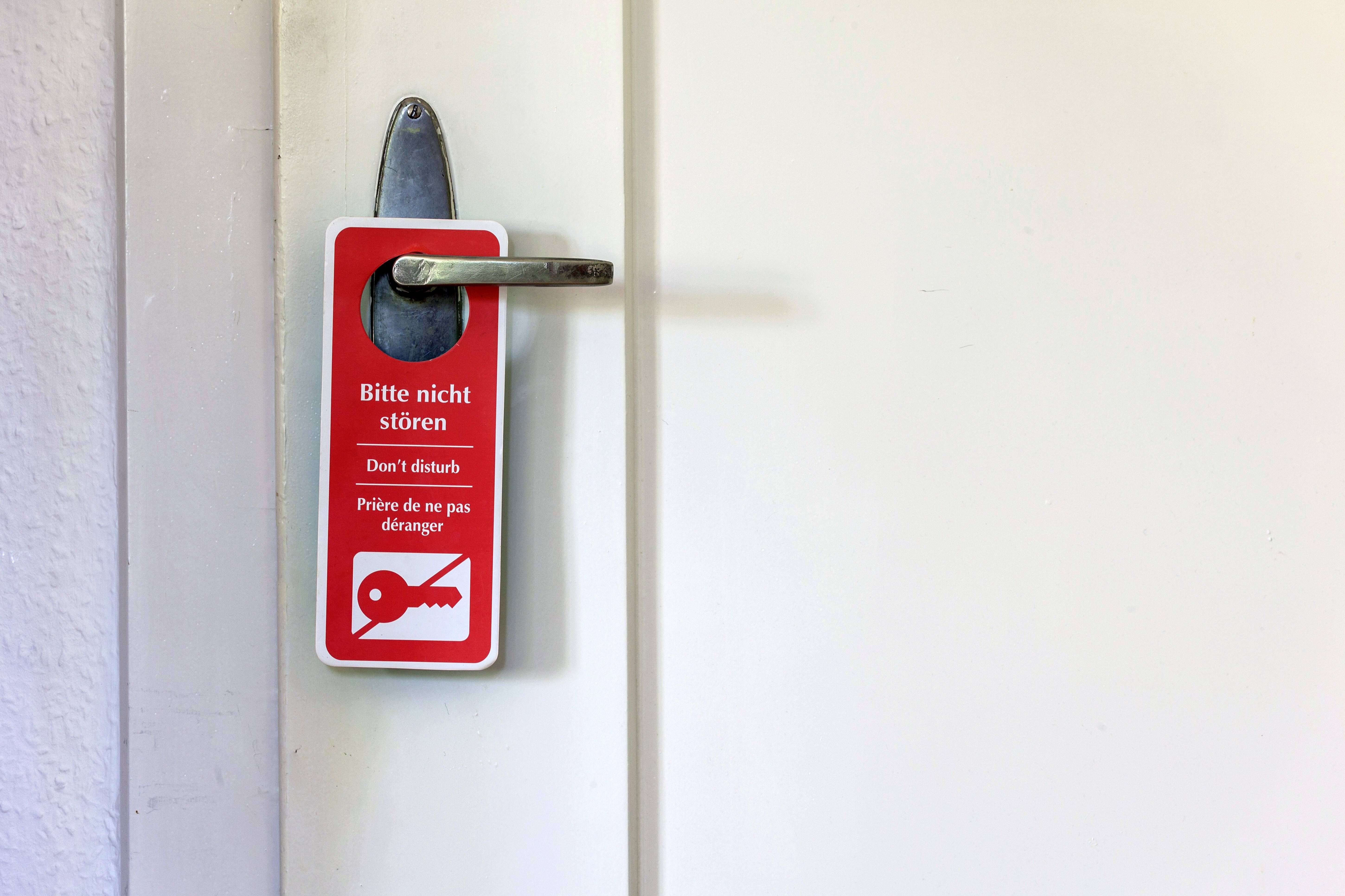 Gruppensex-Partys und Leiche im Bad: Die schlimmsten Geschichten aus Hotels