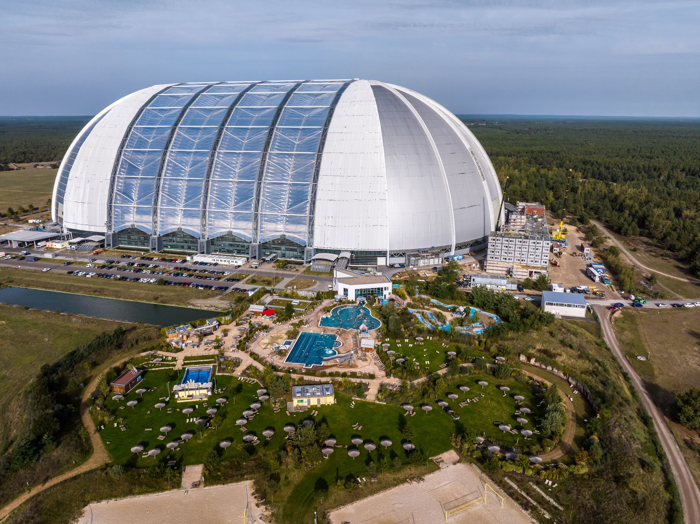 Tropical Islands wird größer: Ab jetzt gibt es Hawaii auch in Brandenburg