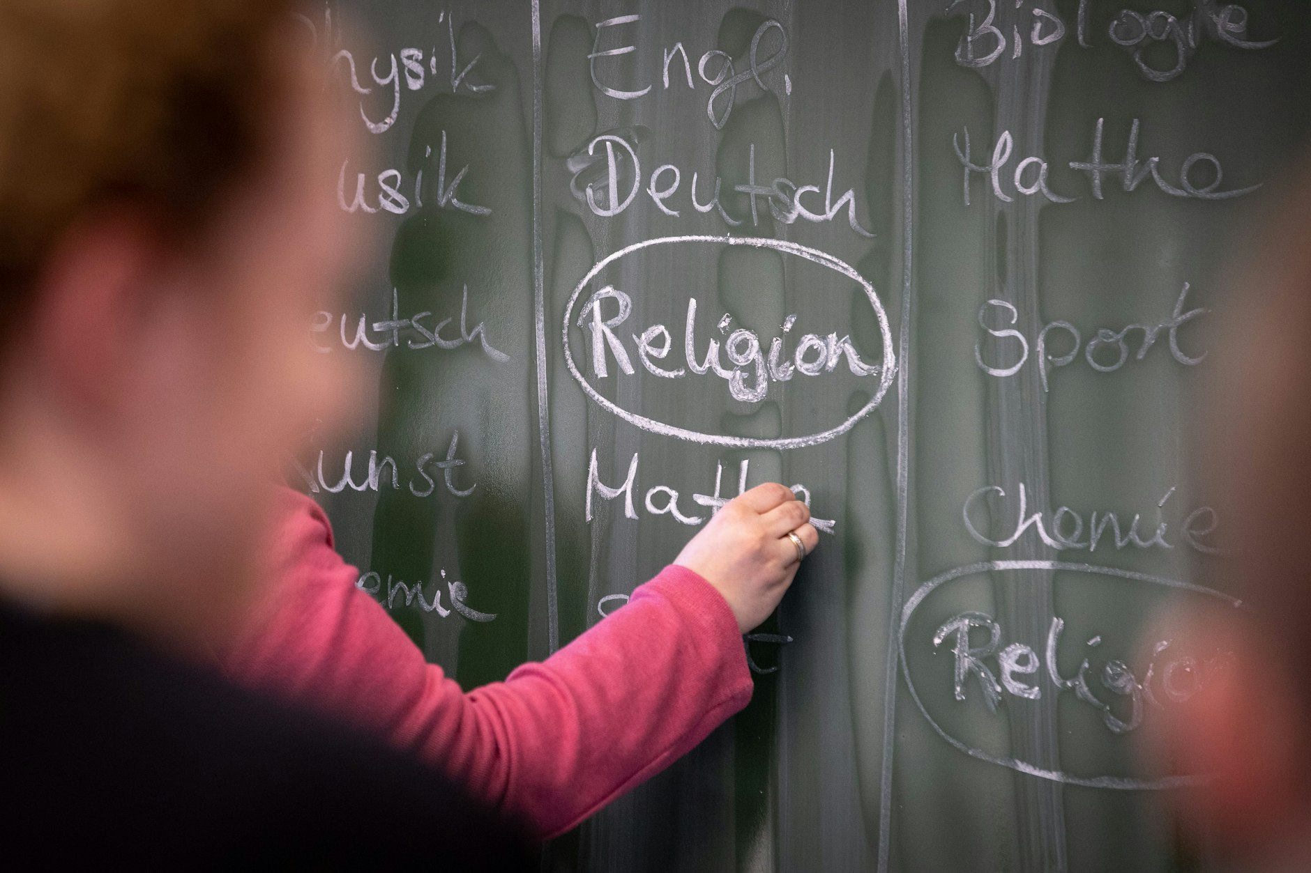 Anders als ursprünglich von der CDU geplant, wird Religion doch kein verpflichtendes Schulfach in Berlin.