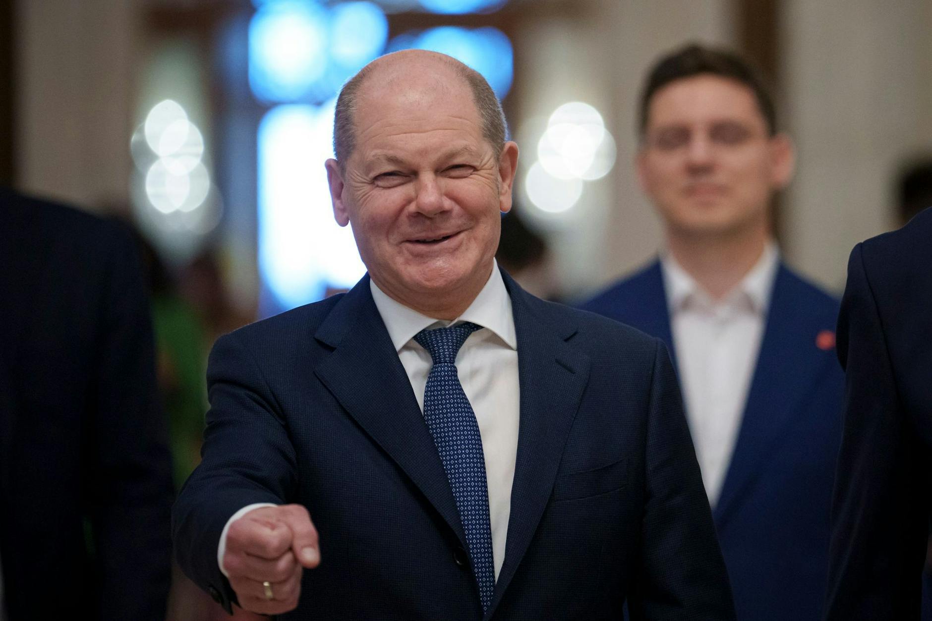Bundeskanzler Olaf Scholz gewährt ab heute auf TikTok einen Einblick in seinen Arbeitsalltag.