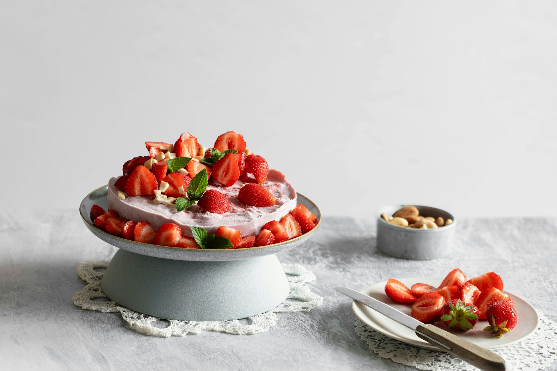 Das Rezept für Erdbeerkuchen mit Quark ist sommerlich lecker.
