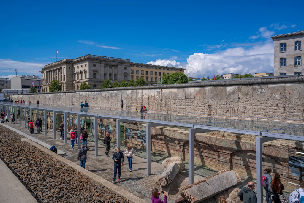 Provenienzspaziergänge: Wo sind in Berlin noch Spuren der NS-Herrschaft sichtbar?