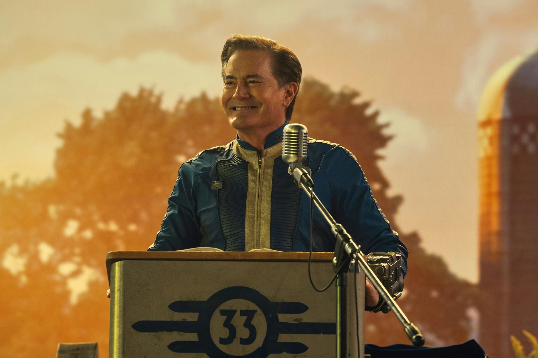 Kyle MacLachlan als Overseer Hank in „Fallout“ auf Amazon Prime Video