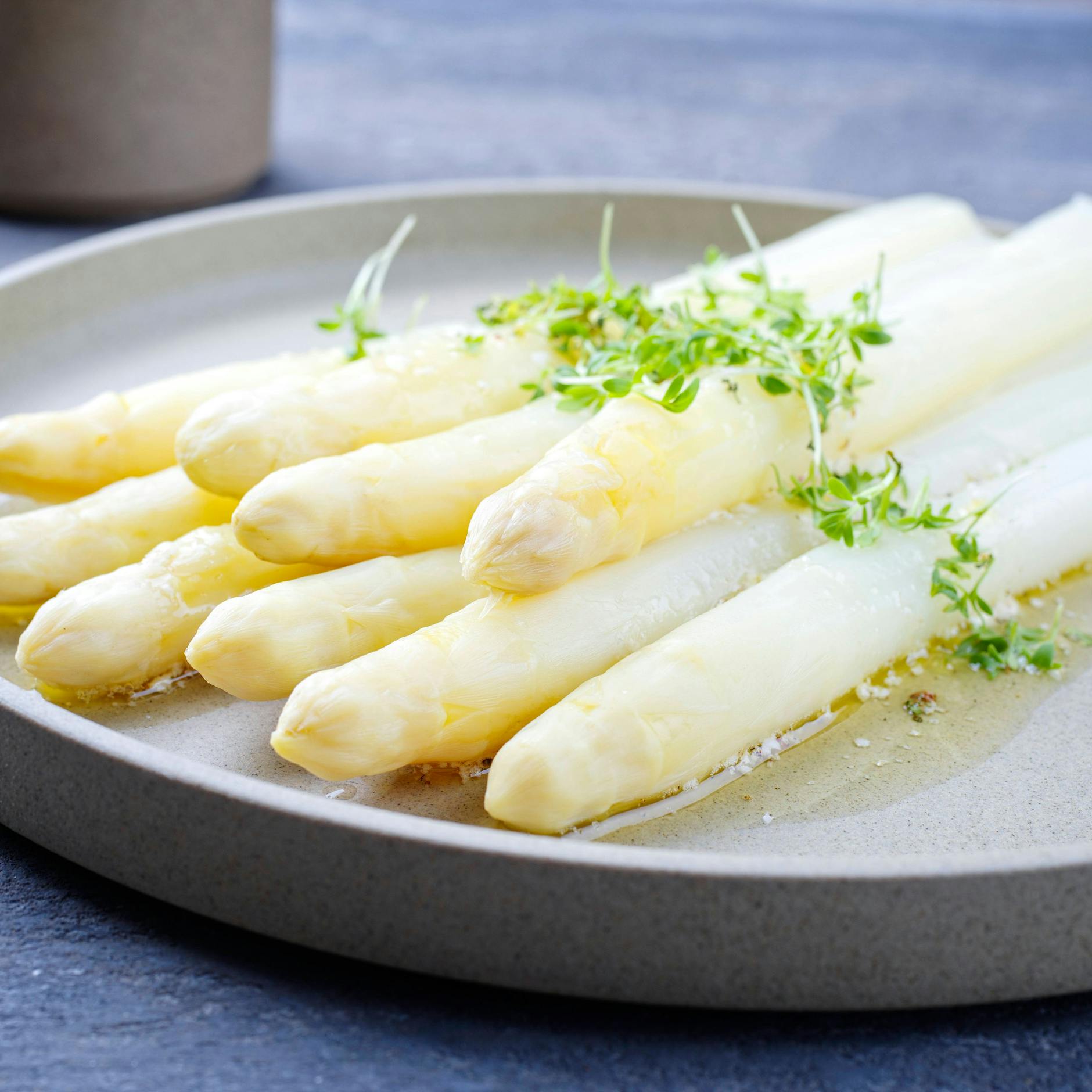 Spargel aus dem Ofen – das Rezept für besonders intensiven Genuss