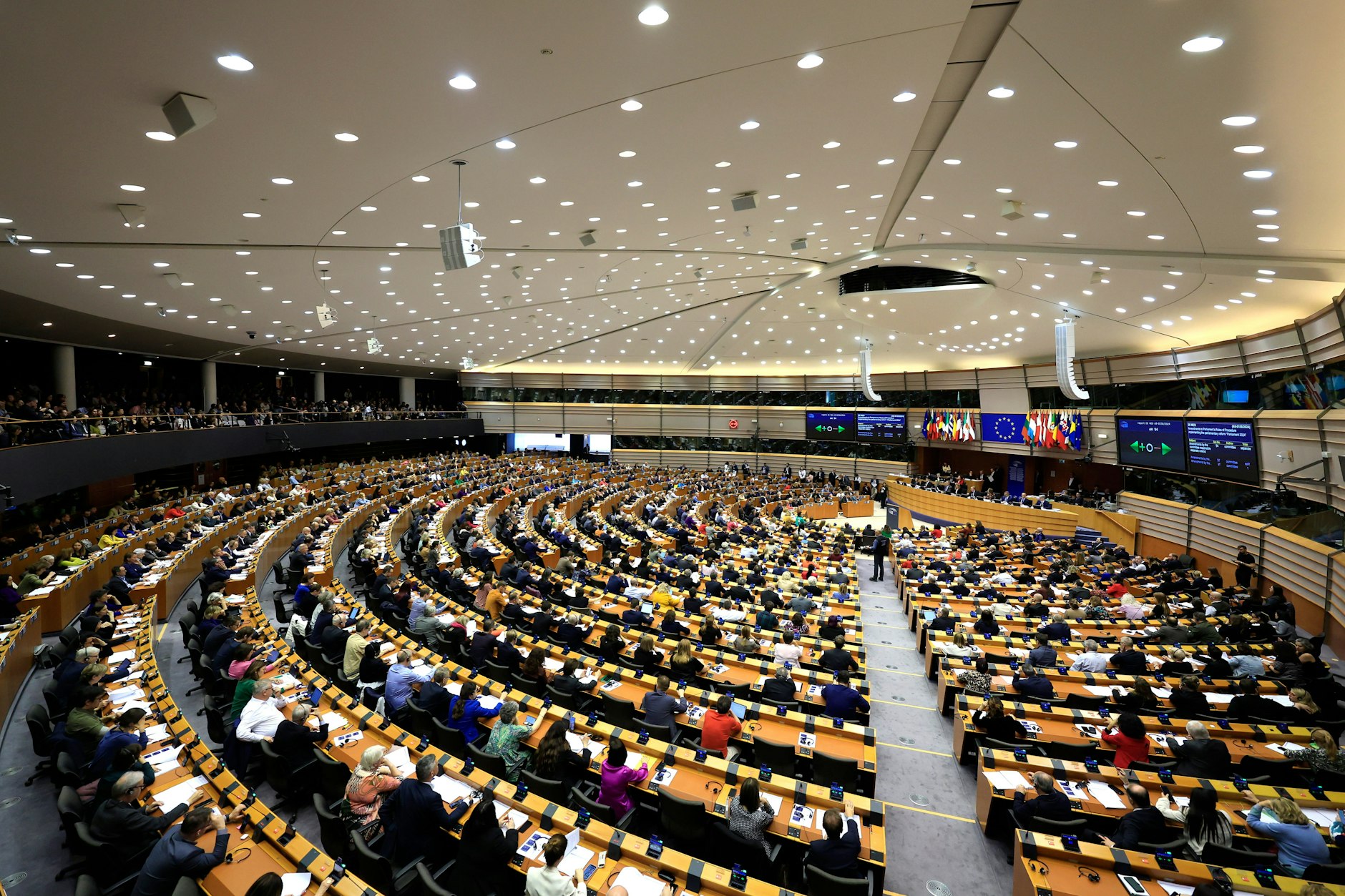 Mitglieder des Europäischen Parlaments stimmen in Brüssel über das europäische Asylrecht ab.