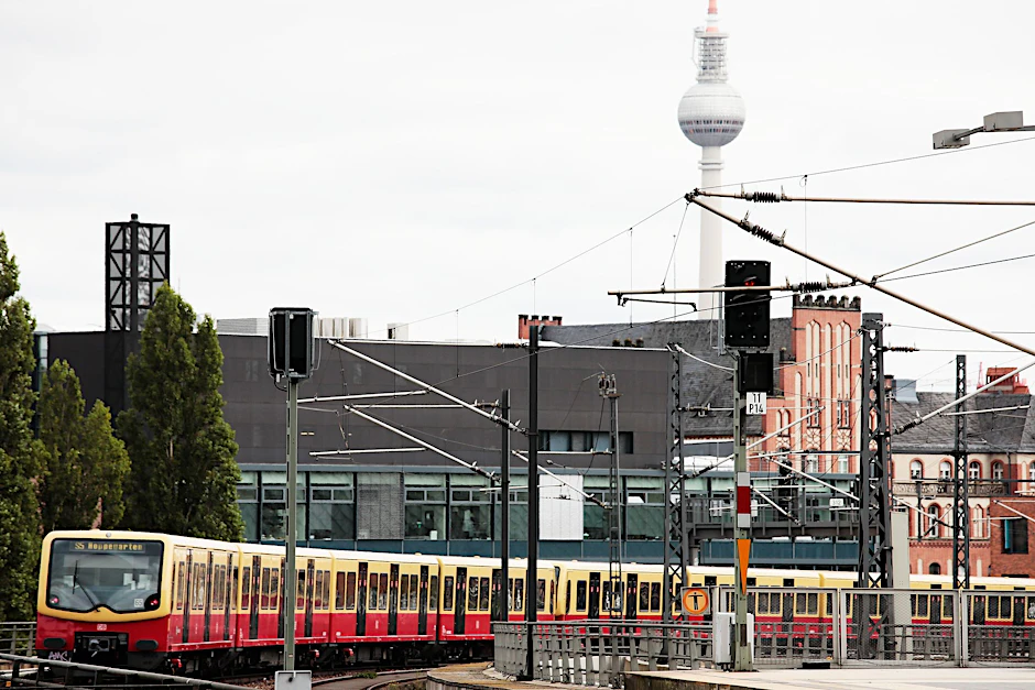 Am 15. April startet die Berliner S-Bahn anlässlich ihres hundertjährigen Jubiläums eine Kampagne.