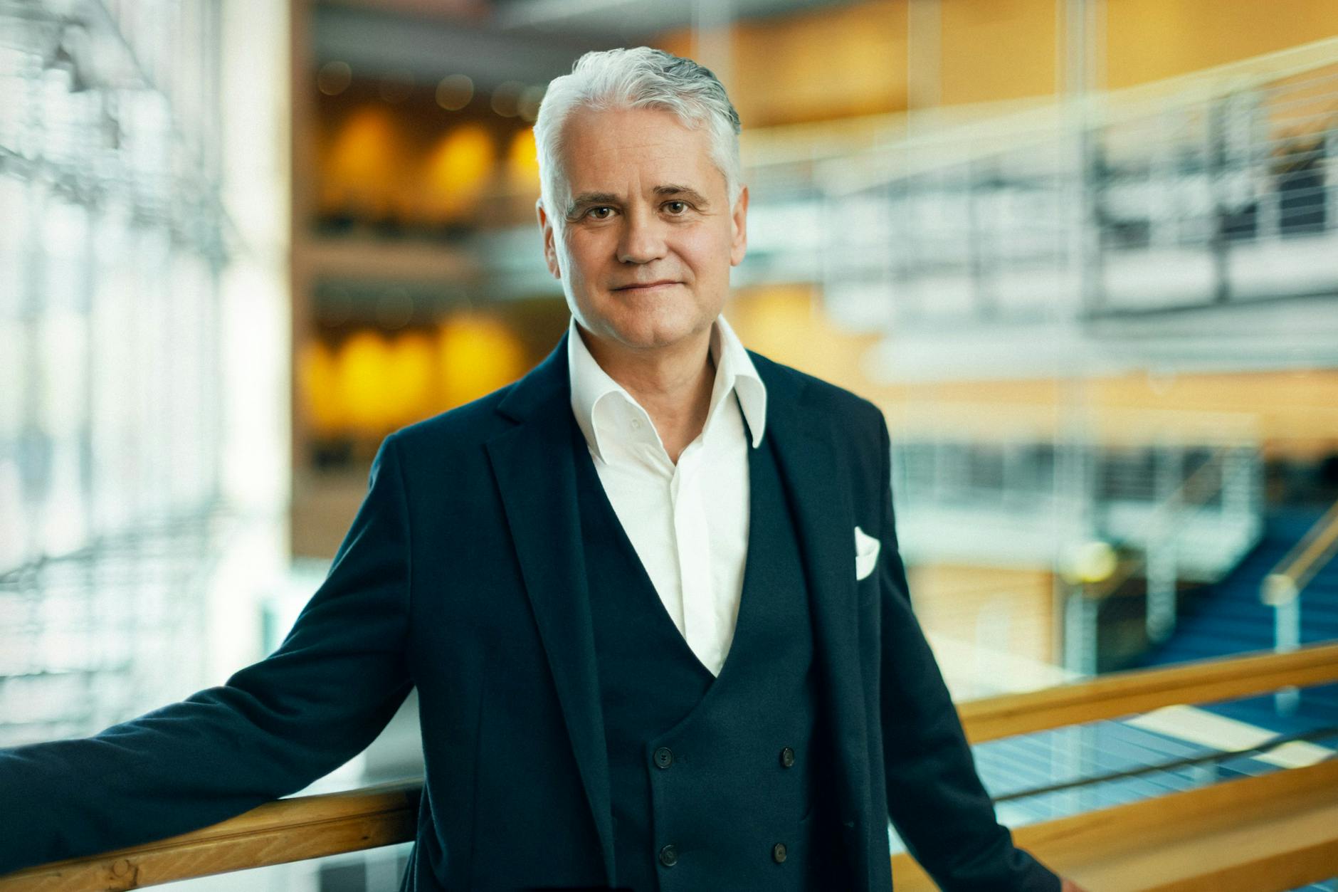 Sucht Autoren für neue Stücke: Kudamm-Komödien-Chef Martin Woelffer gastiert gerade mit seiner Bühne im Theater am Potsdamer Platz.