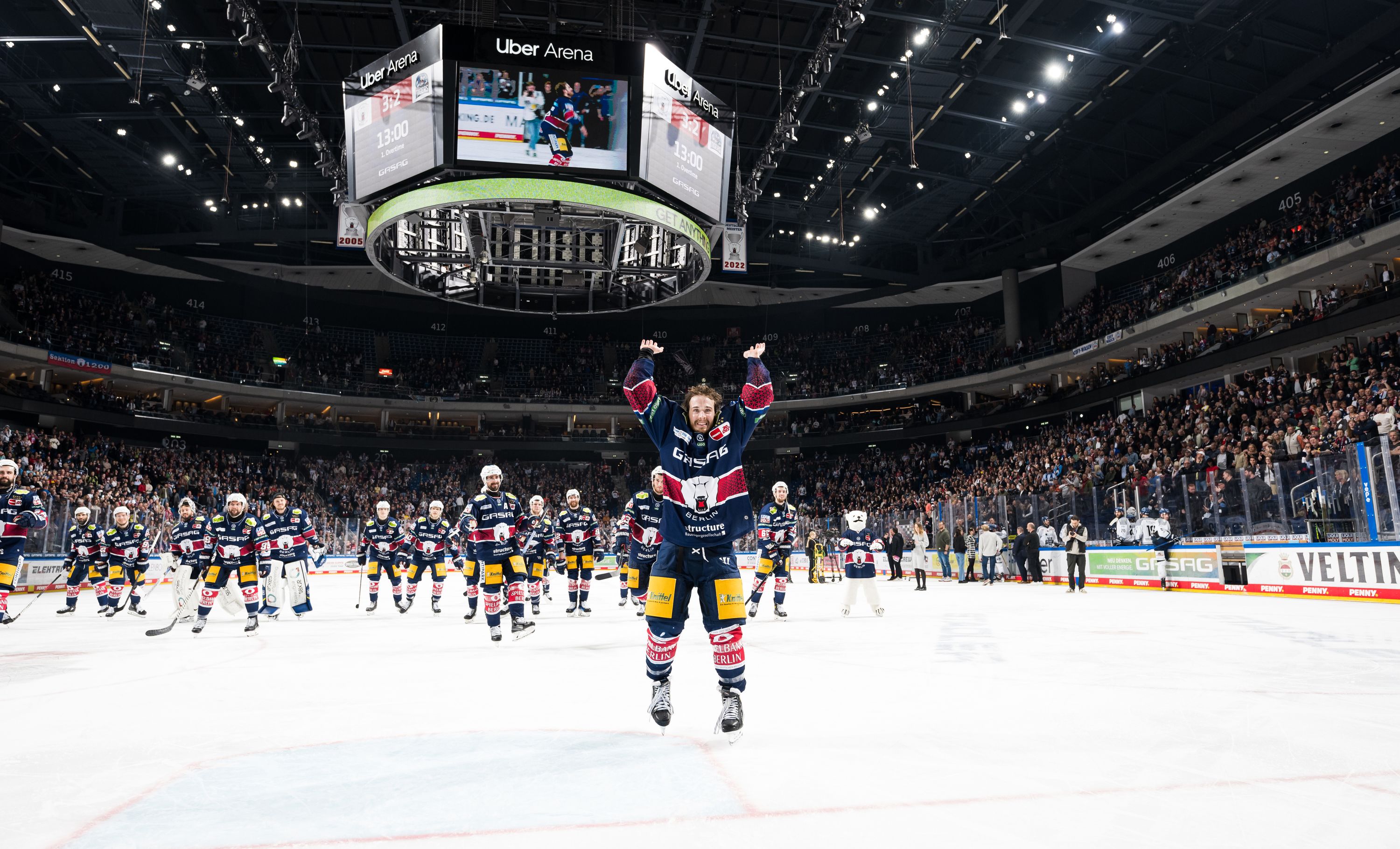 Image - Für den Eishockey-Meistertitel jagen die Eisbären nun Pinguine