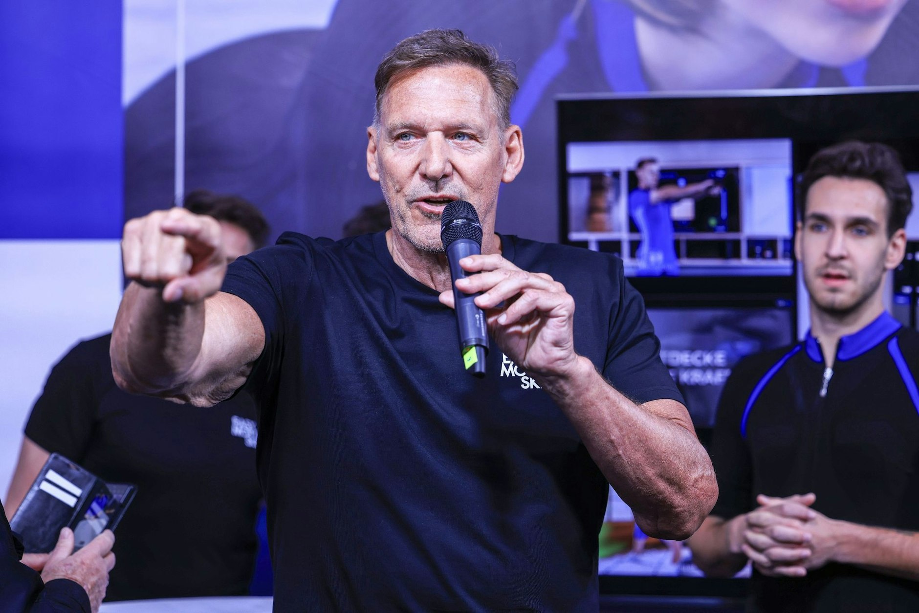 ARCHIV - Der Schauspieler und ehemalige Bodybuilder Ralf Möller ist als «Fitness-Ikone» auf der Fibo in Köln.  