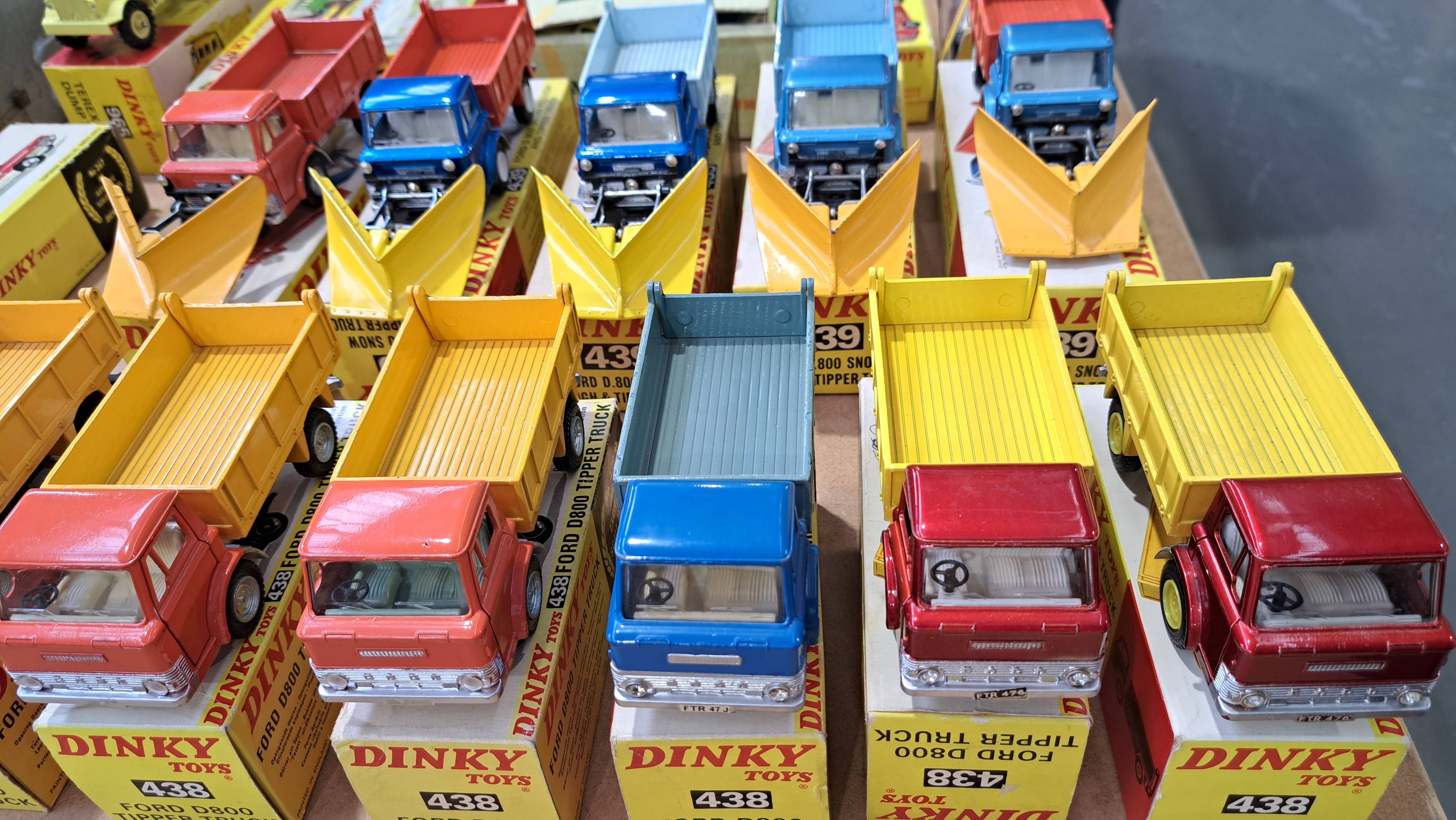 Enkel wollten sie nicht! Senior (80) verkauft Spielzeug-Autos für 88.000 Euro