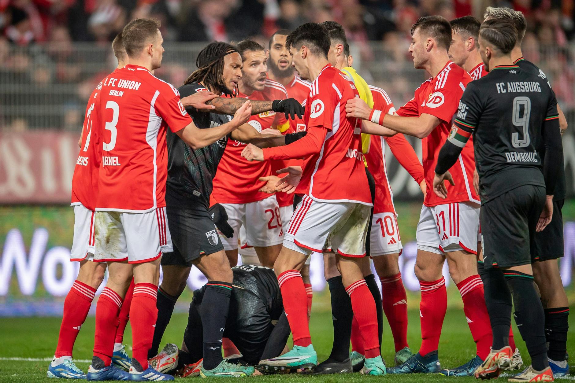 1. FC Union in Augsburg Aufstellungen und alle Infos jetzt im Liveticker!