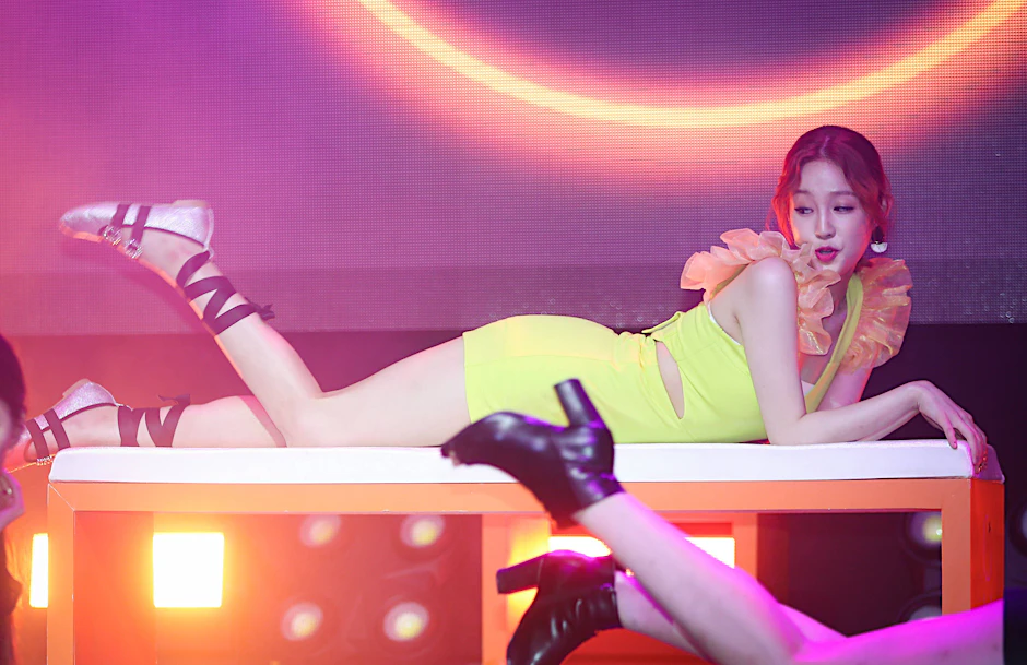 K-Pop-Star Park Bo Ram während einer Performance.