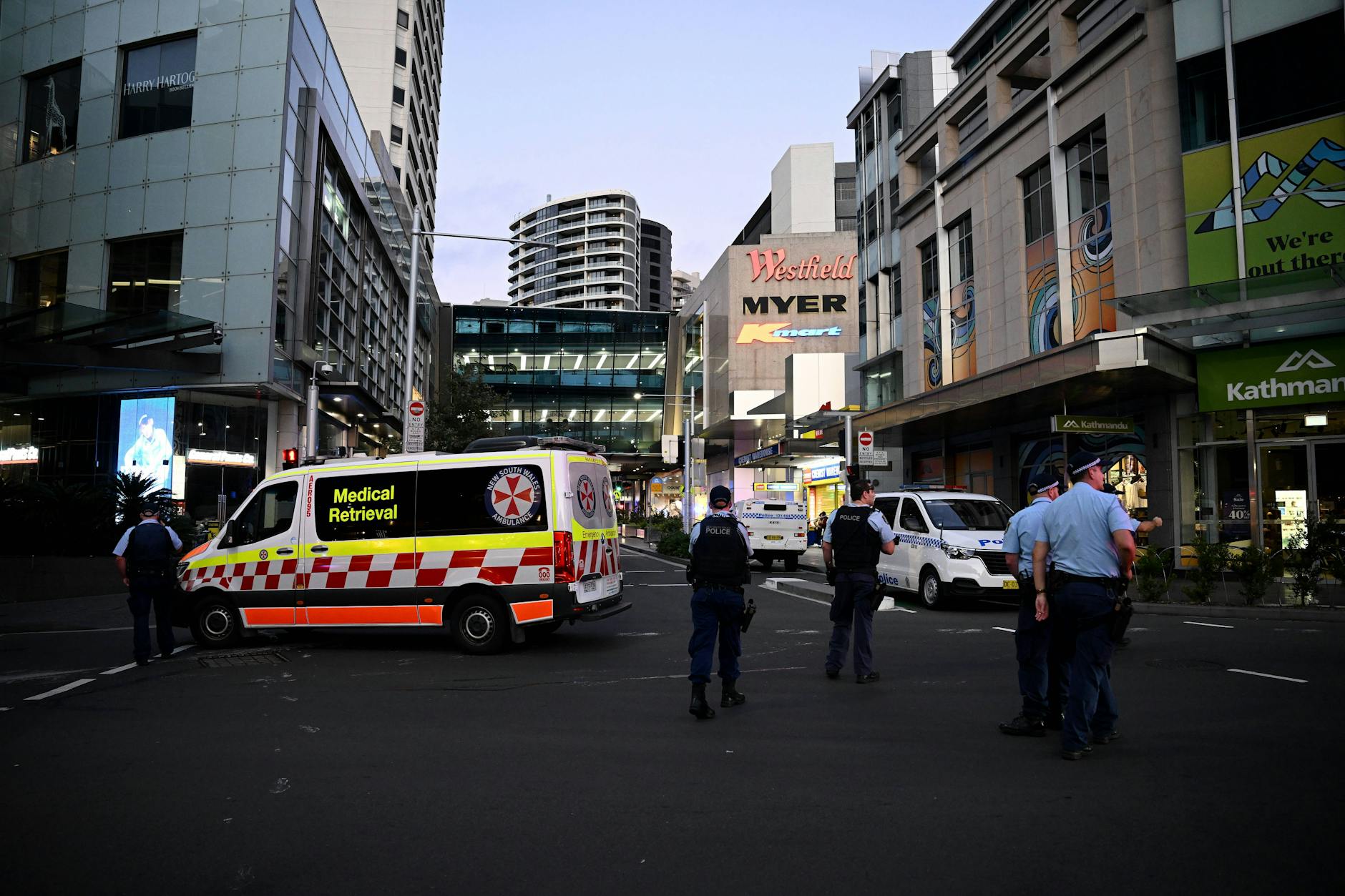 Bei einem Messerangriff in Sydney starben bisher sechs Menschen.