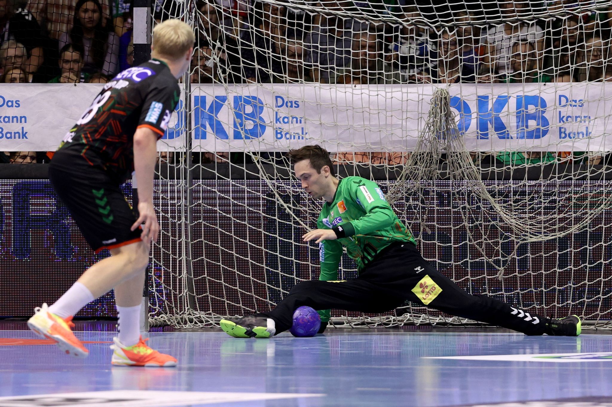 Image - Methamphetamine in Probe von Magdeburgs Torhüter Portner