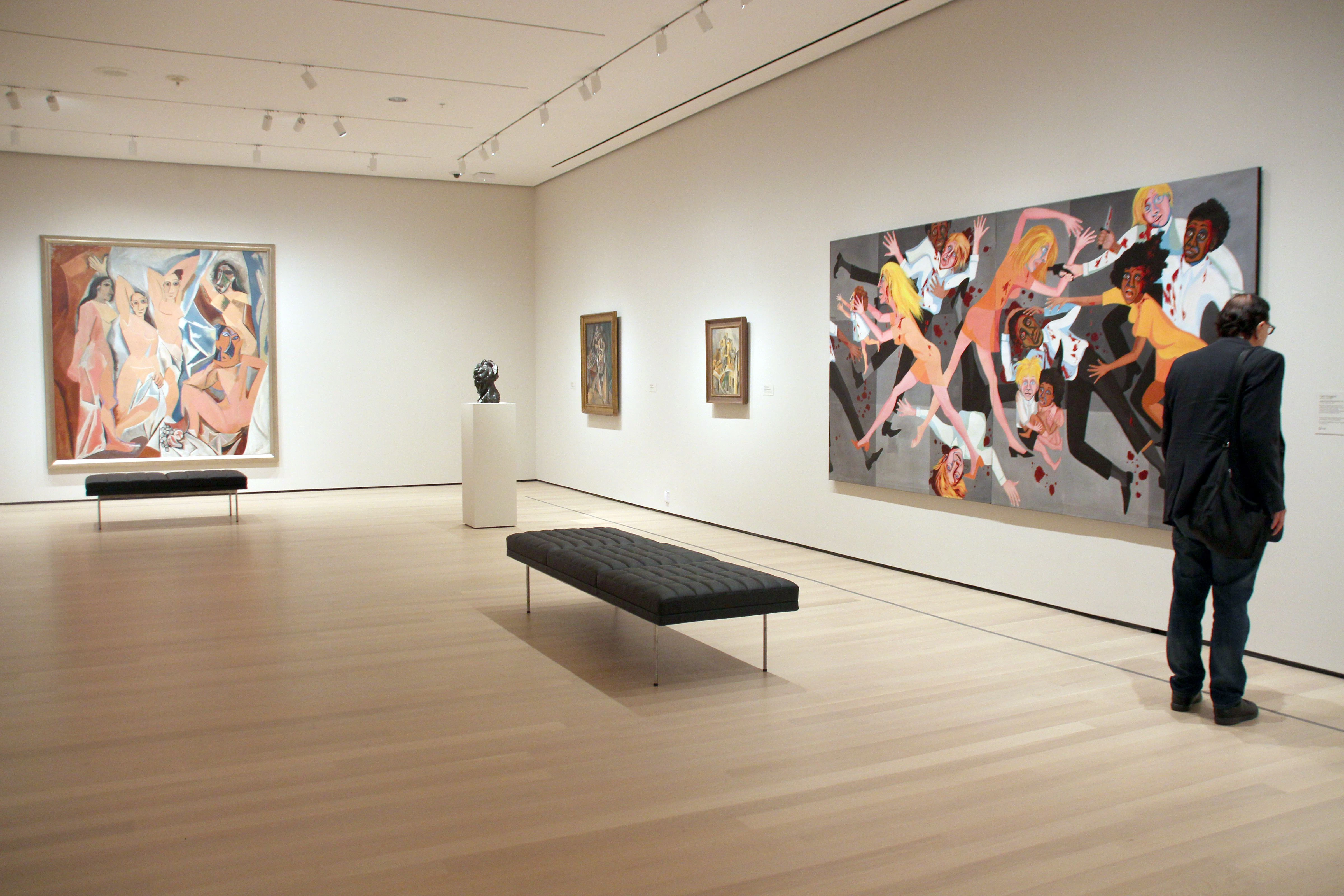 Im MoMA 2022 auf Augenhöhe mit Picasso: Faith Ringgolds Paraphrase auf dessen „Guernica“ (rechts) thematisiert den alltäglichen Rassismus in den USA, links sind „Les Demoiselles d’Avignon“ des Spaniers zu sehen.