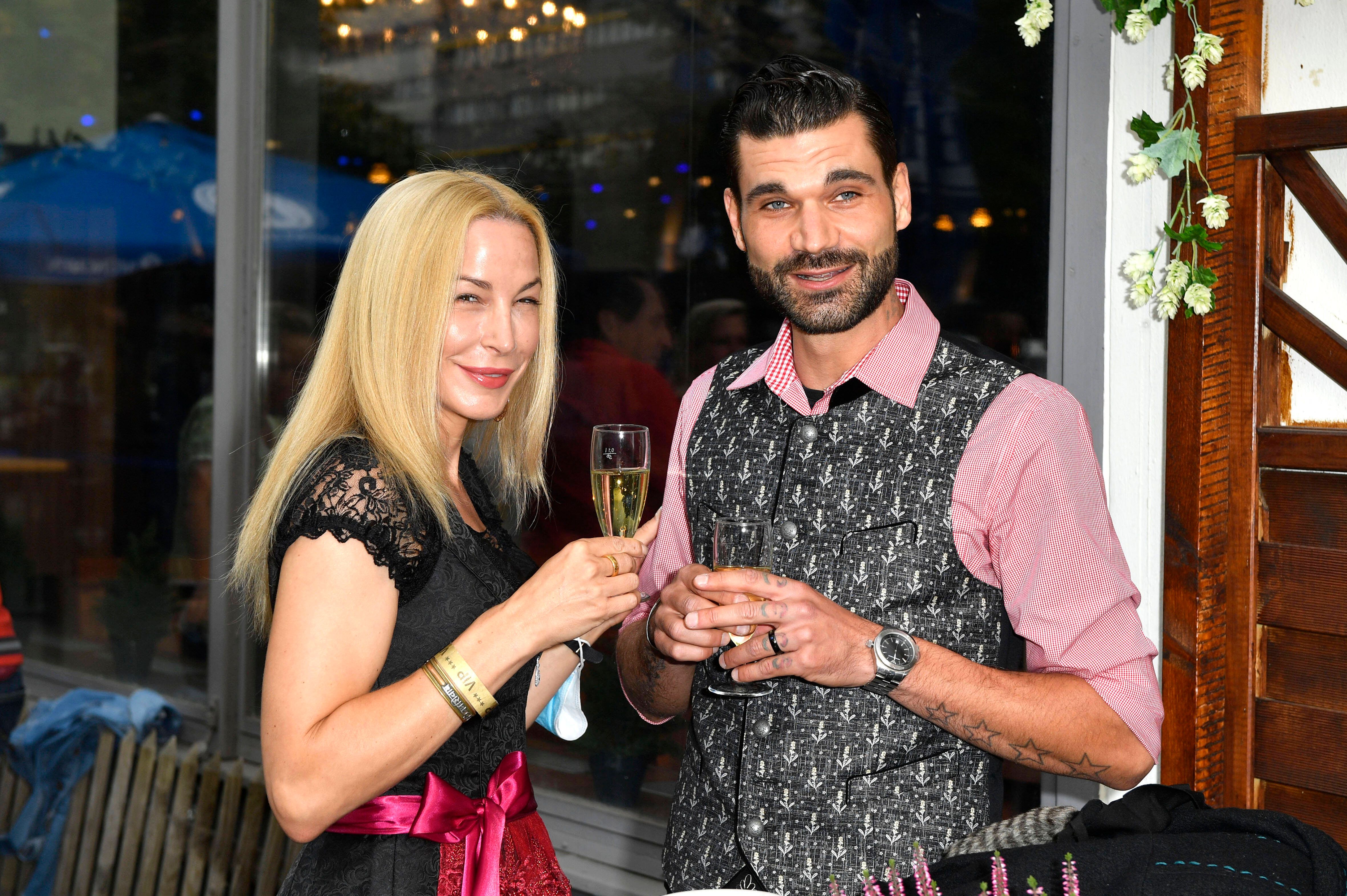 Mike Cees schlägt zurück: Strafanzeige gegen Ex Michelle Monballijn!