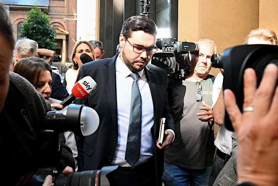 Umringt von Medienvertretern: Bruce Lehrmann.  