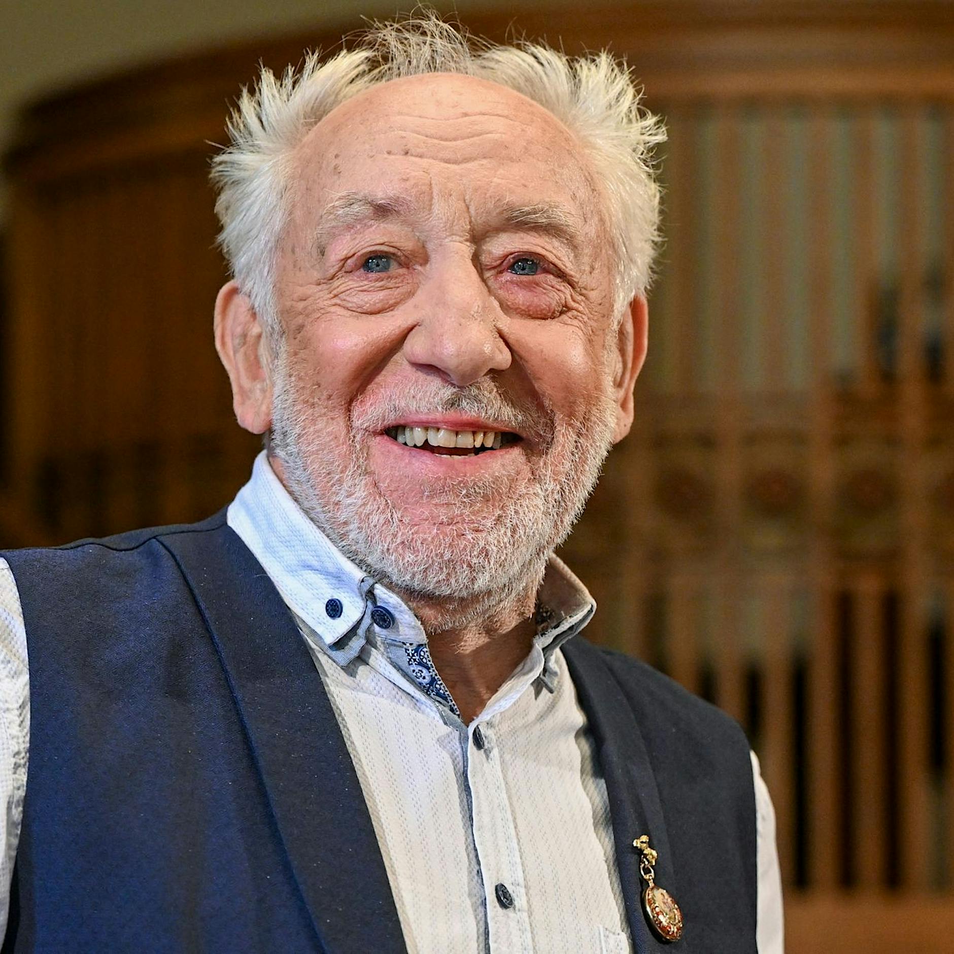 Dieter Hallervorden veröffentlicht Gedicht zum Gaza-Krieg: Kritik an Israel und Deutschland