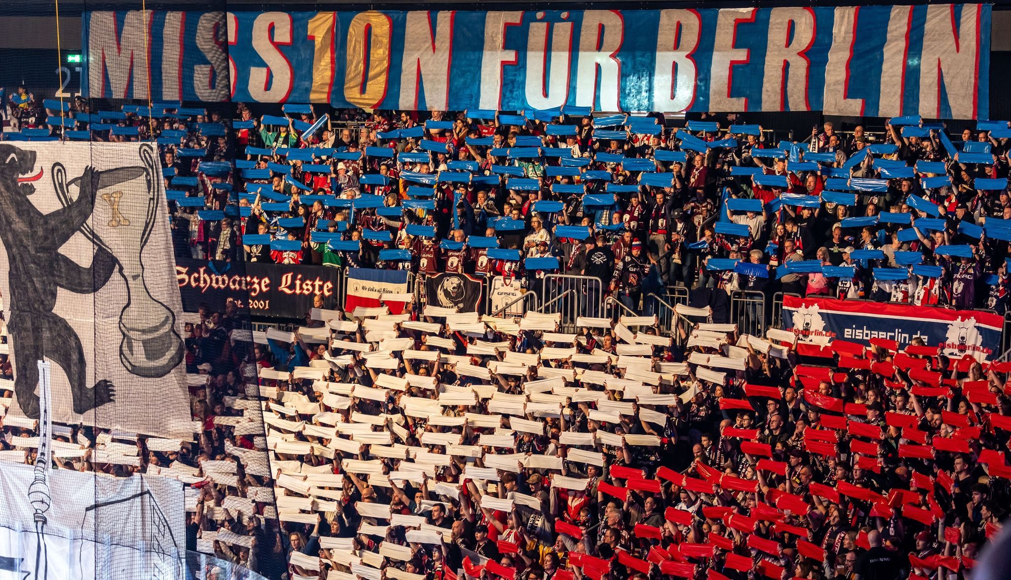 Eisbären Berlin vorm Meister-Finale: Hey, wir wollen die 10 sehen!