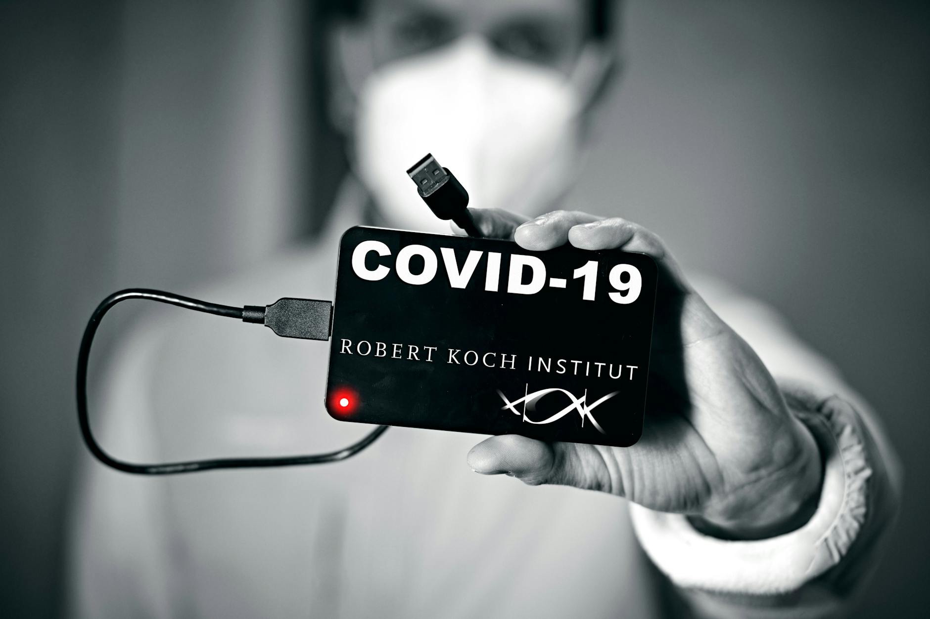 Das kleine Magazin Multipolar erzwang auf dem Klageweg die Veröffentlichung der RKI-Protokolle.