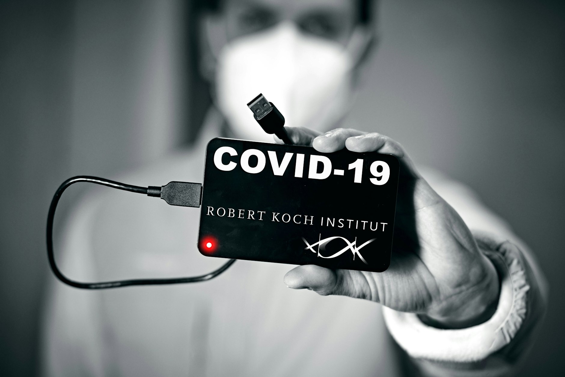 Das kleine Magazin Multipolar erzwang auf dem Klageweg die Veröffentlichung der RKI-Protokolle.