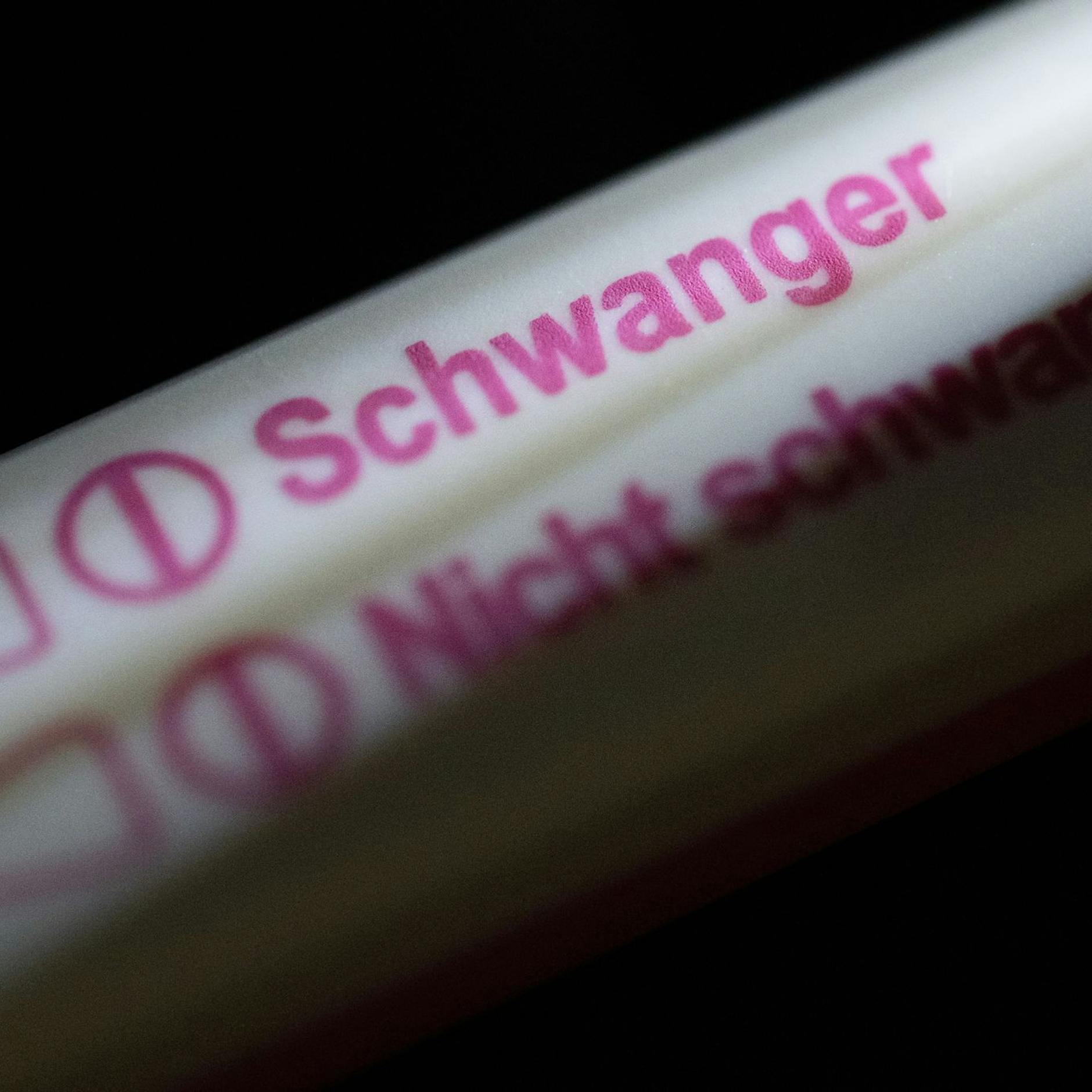 Image - Ampel will Empfehlungen zu Abtreibung prüfen