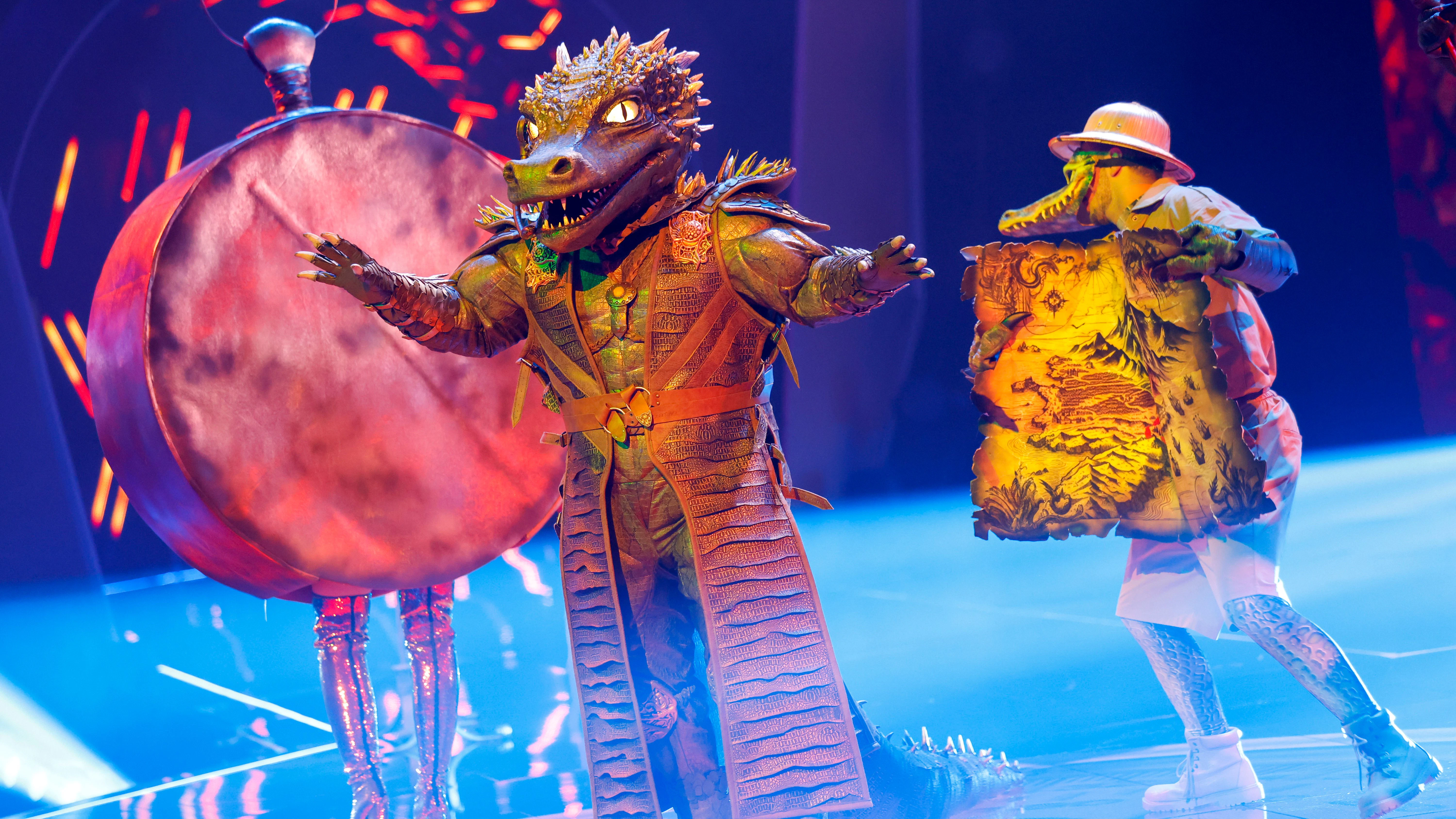 Das Krokodil bei einem seiner Auftritte auf der Bühne von „Masked Singer“.