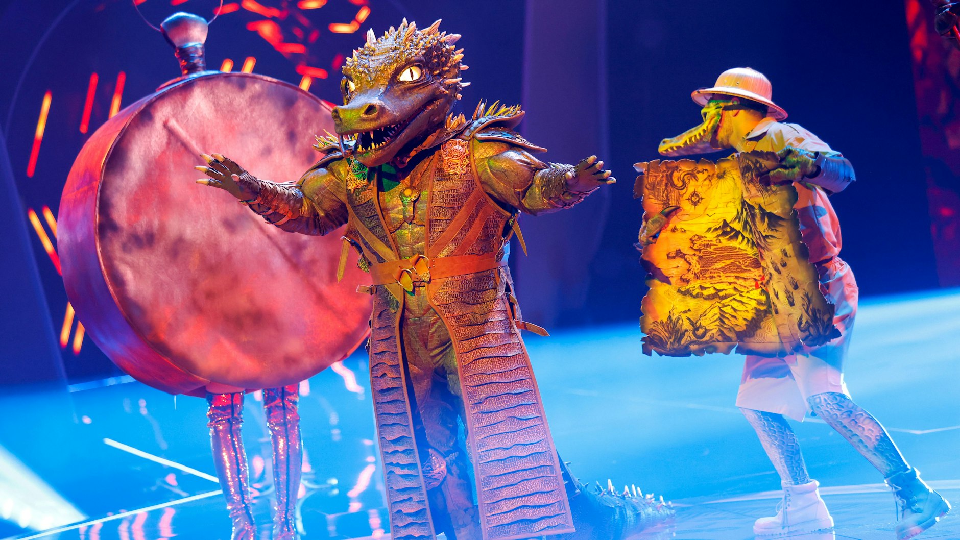 Das Krokodil bei einem seiner Auftritte auf der Bühne von „Masked Singer“.