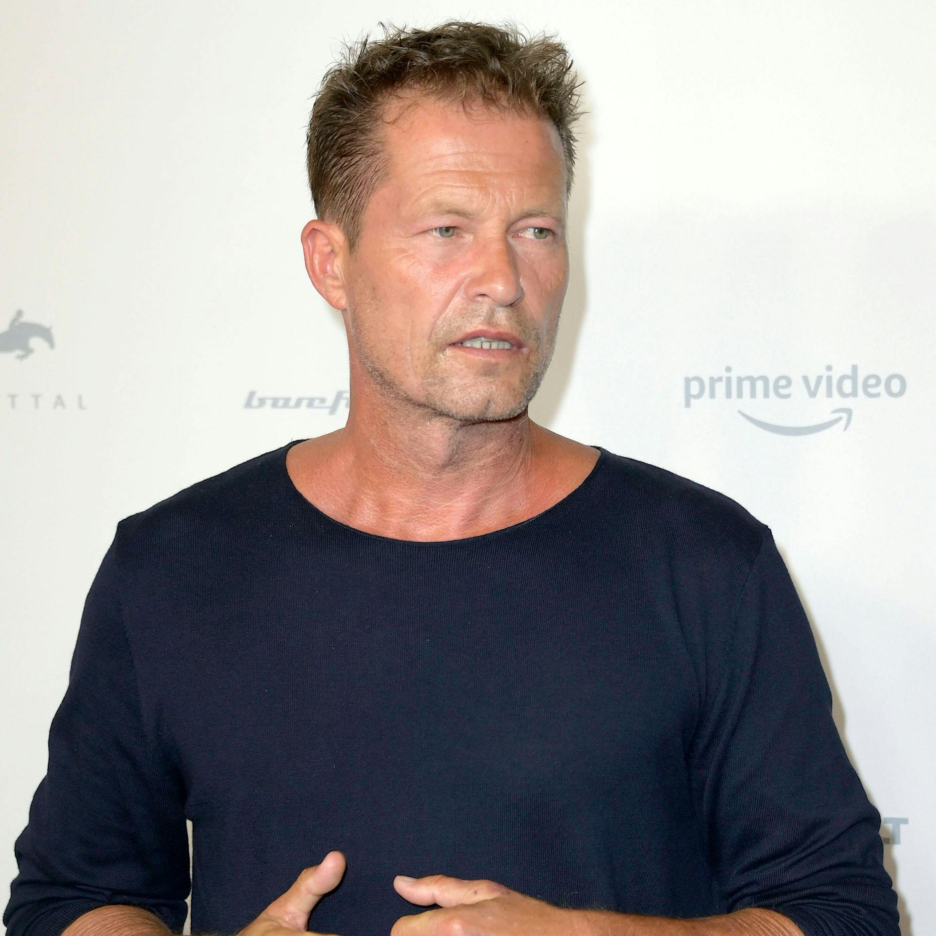 Til Schweigers skurriler Klinik-Auftritt: Er lallt! Was sonst noch auffällt