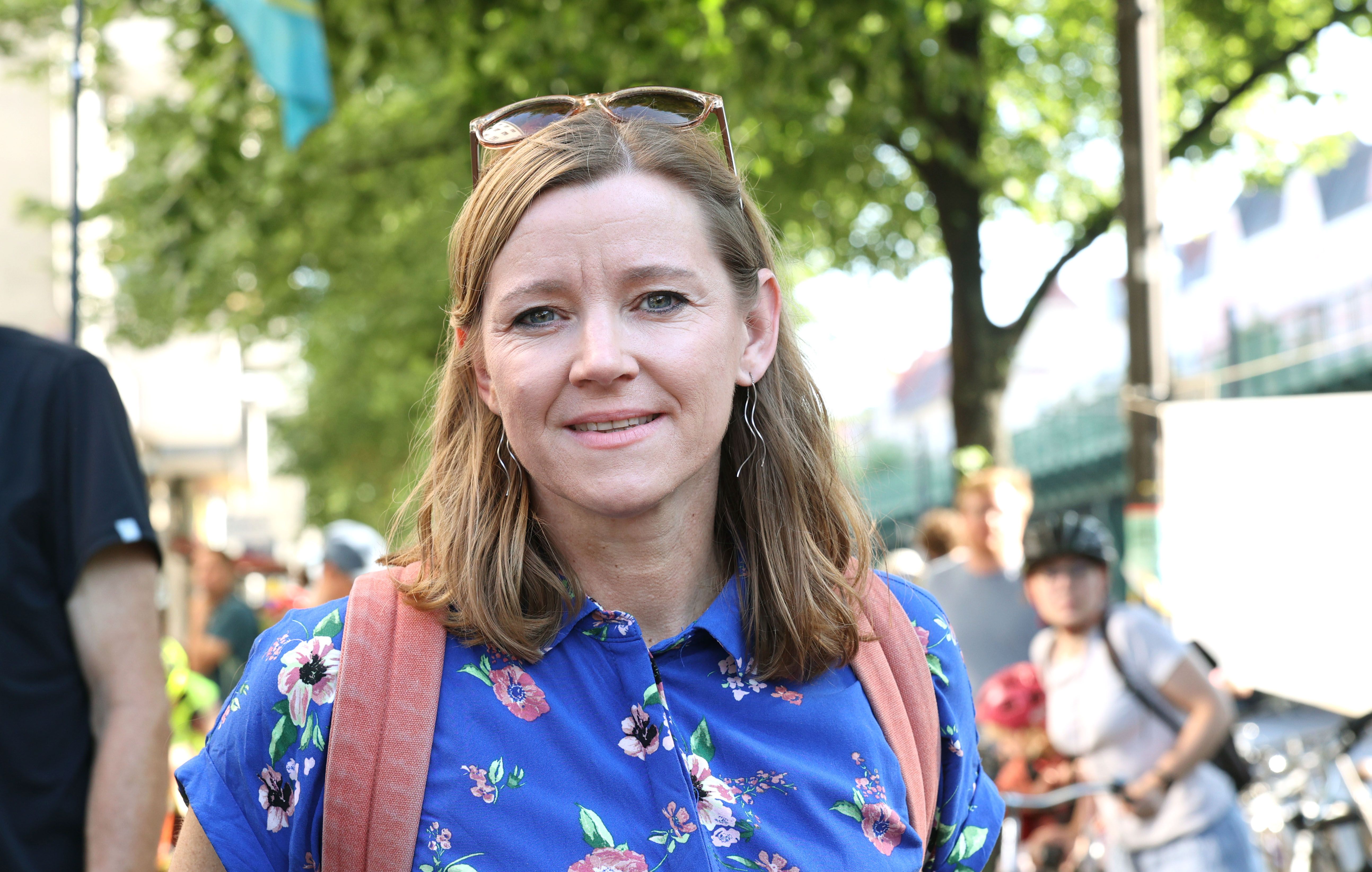 Grünen-Politikerin legt Kehrtwende hin: „Es lebe das Deutschlandticket!“