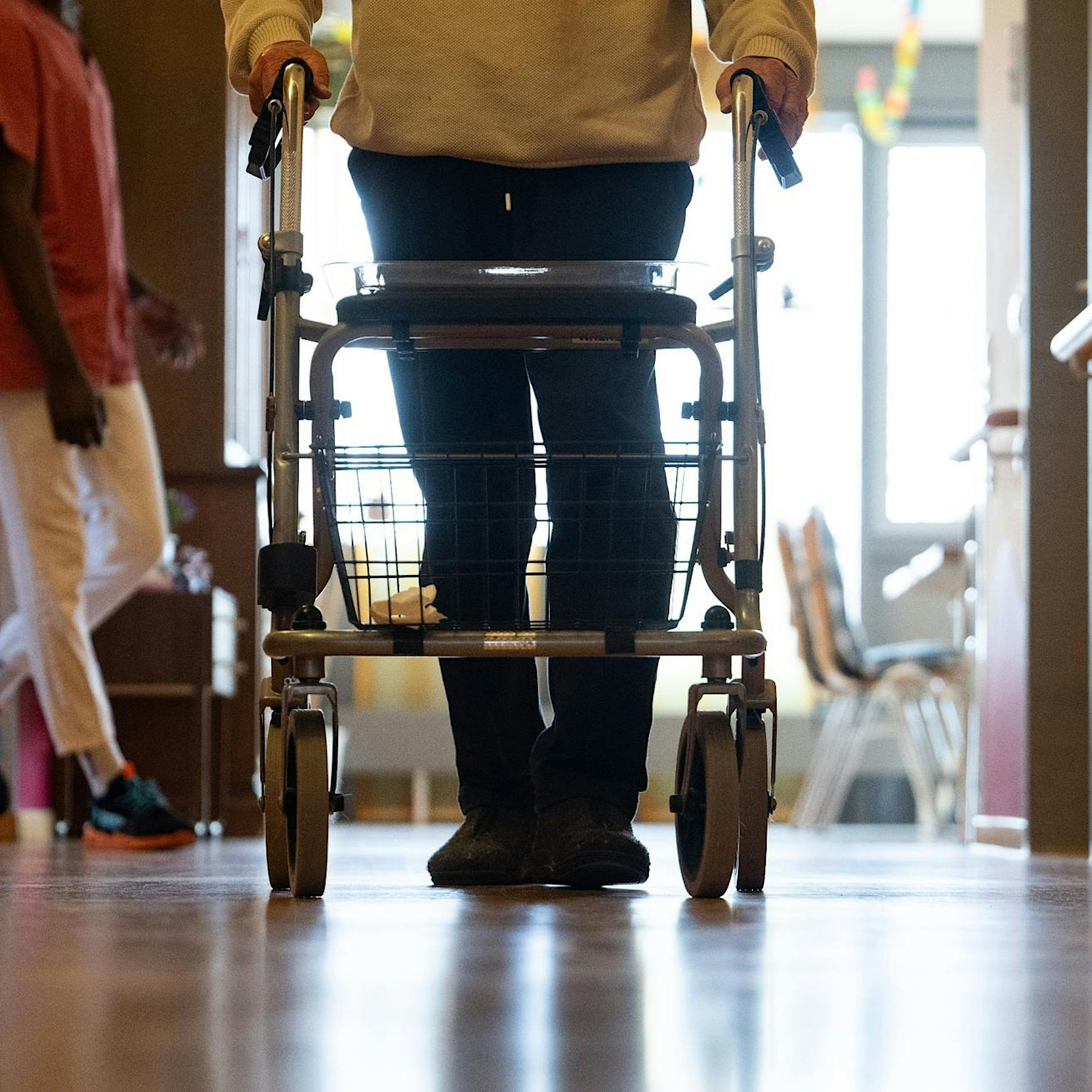 Pflegenotstand: Warum der Katastrophenschutz in einem Berliner Heim anrückte