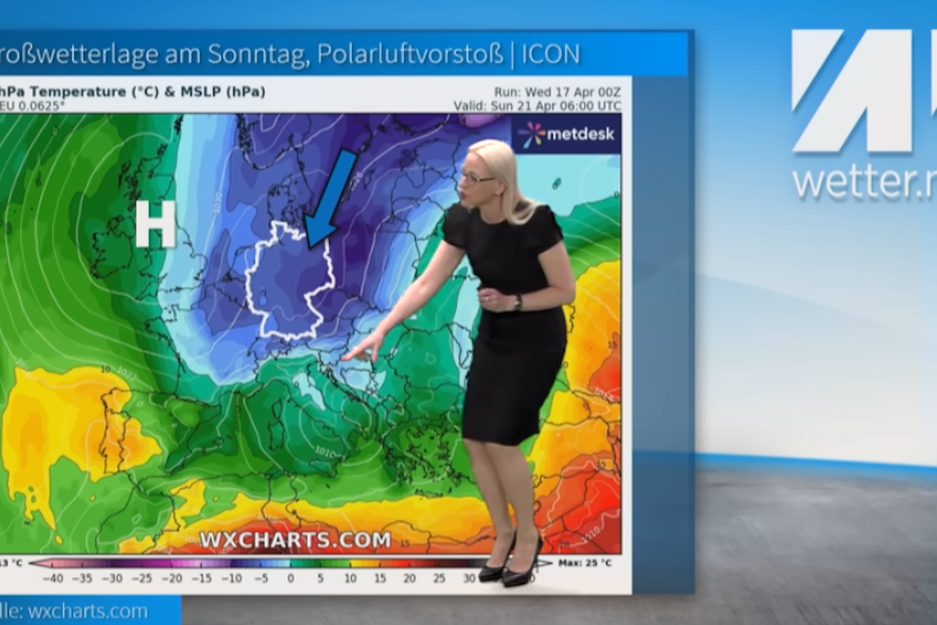 Wetter-Expertin Kathy Schrey zeigt die Kältedelle, in der wir derzeit gefangen sind.