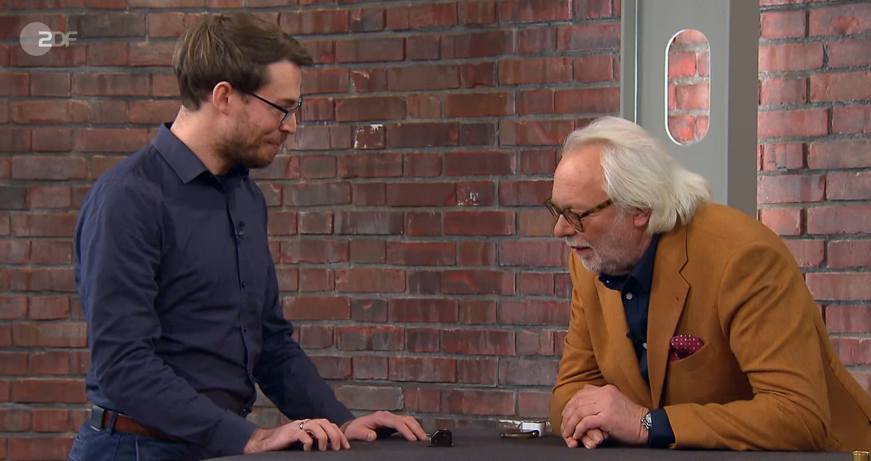 Zockerei im „Bares für Rares“-Händlerraum – Kaufpreis wird ausgewürfelt