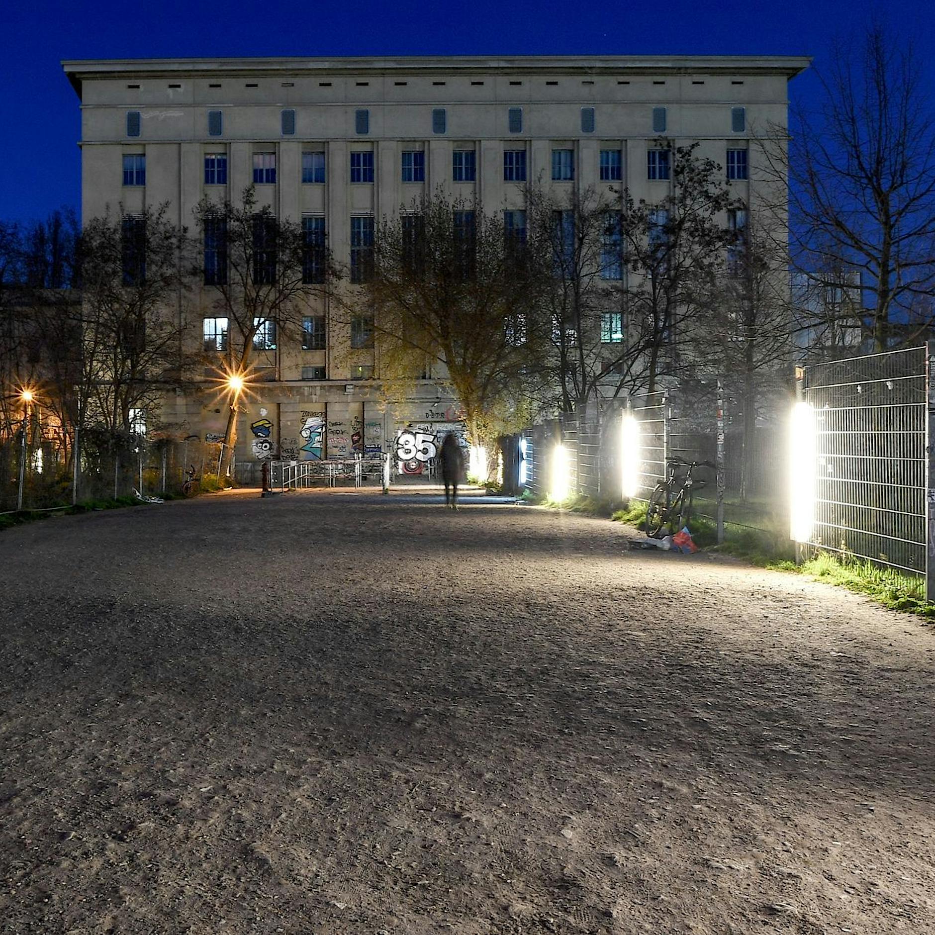 El Hotzo disst Berliner Kult-Club: „Berghain unnötig“