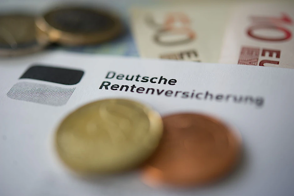 Die Linke kritisiert Unterschiede bei der Rente in West- und Ostdeutschland.