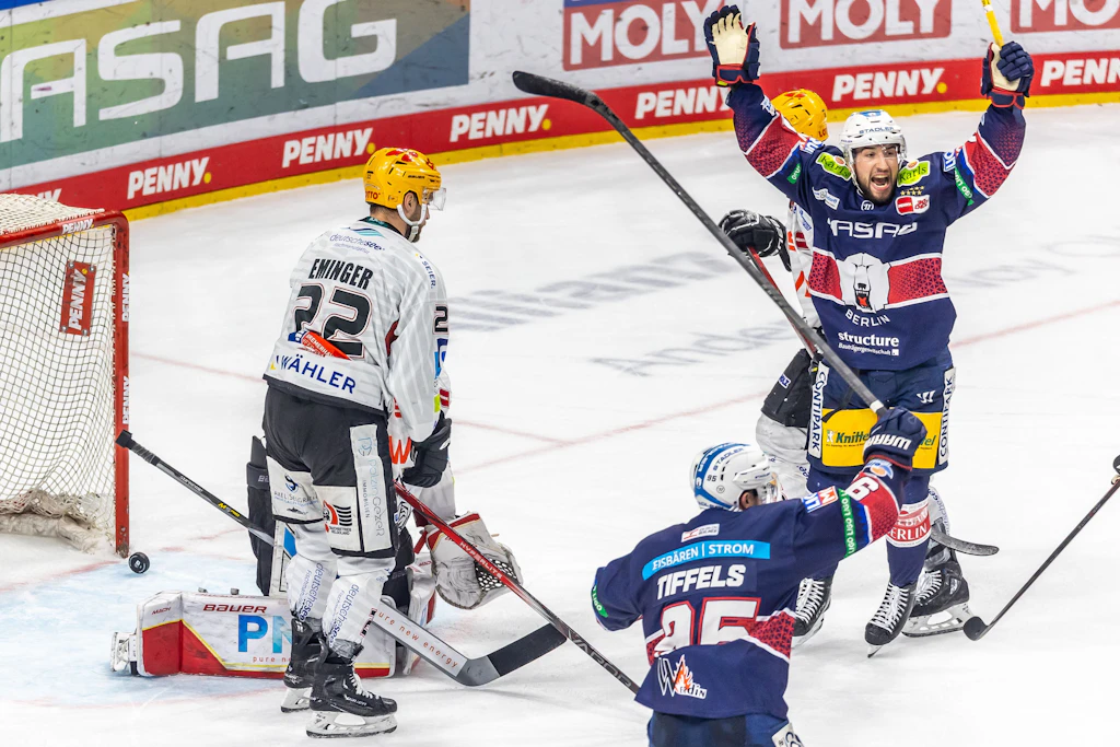Eisbären Berlin schlagen gegen Bremerhaven zurück, aber bangen um Marcel Noebels