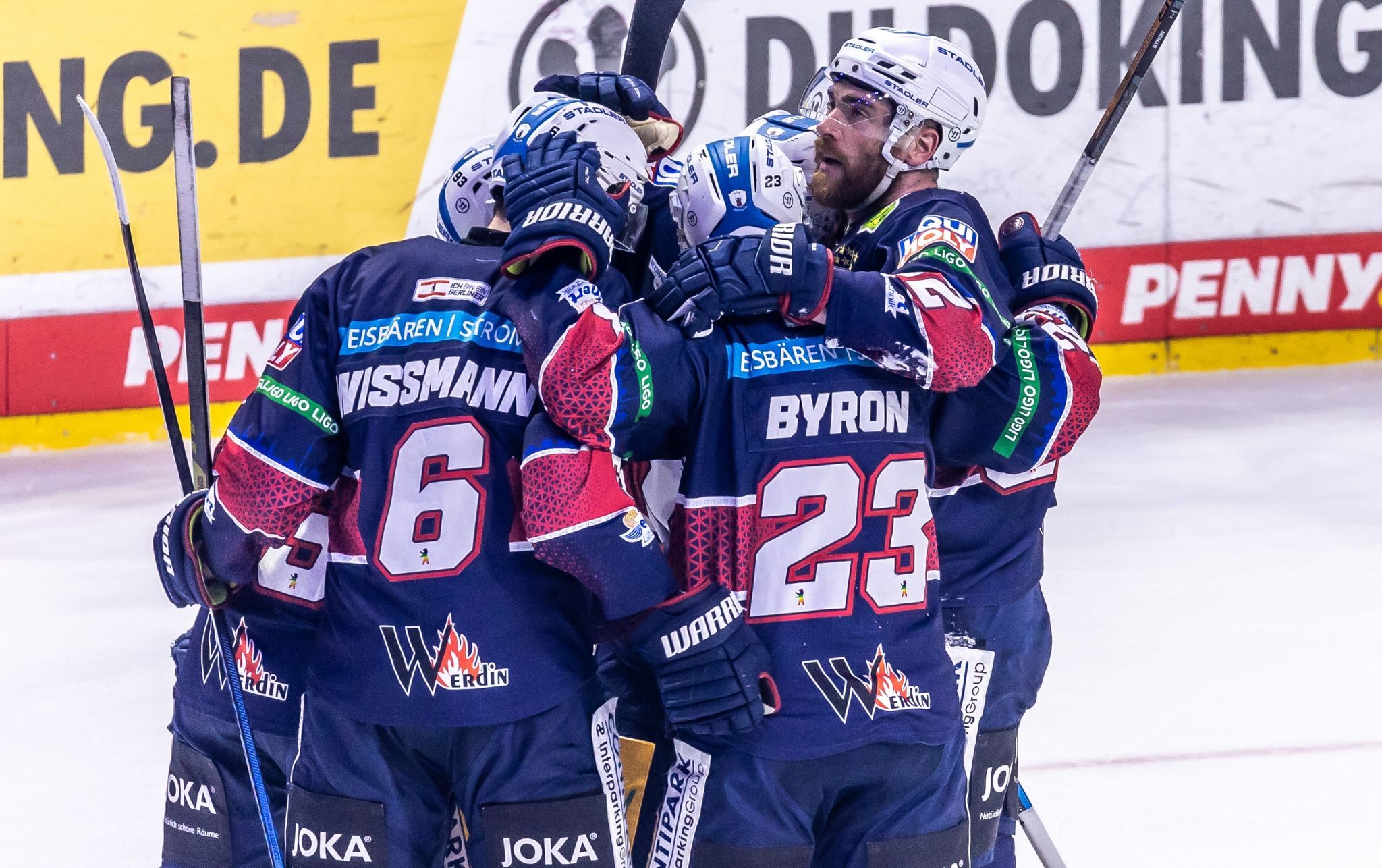 Image - Spektakuläres Duell: Eisbären gewinnen und nehmen 10. Titel ins Visier
