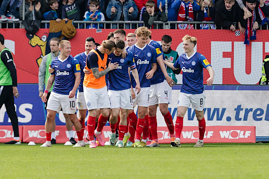 Holstein Kiel ist klar auf Kurs in Richtung Bundesliga.  