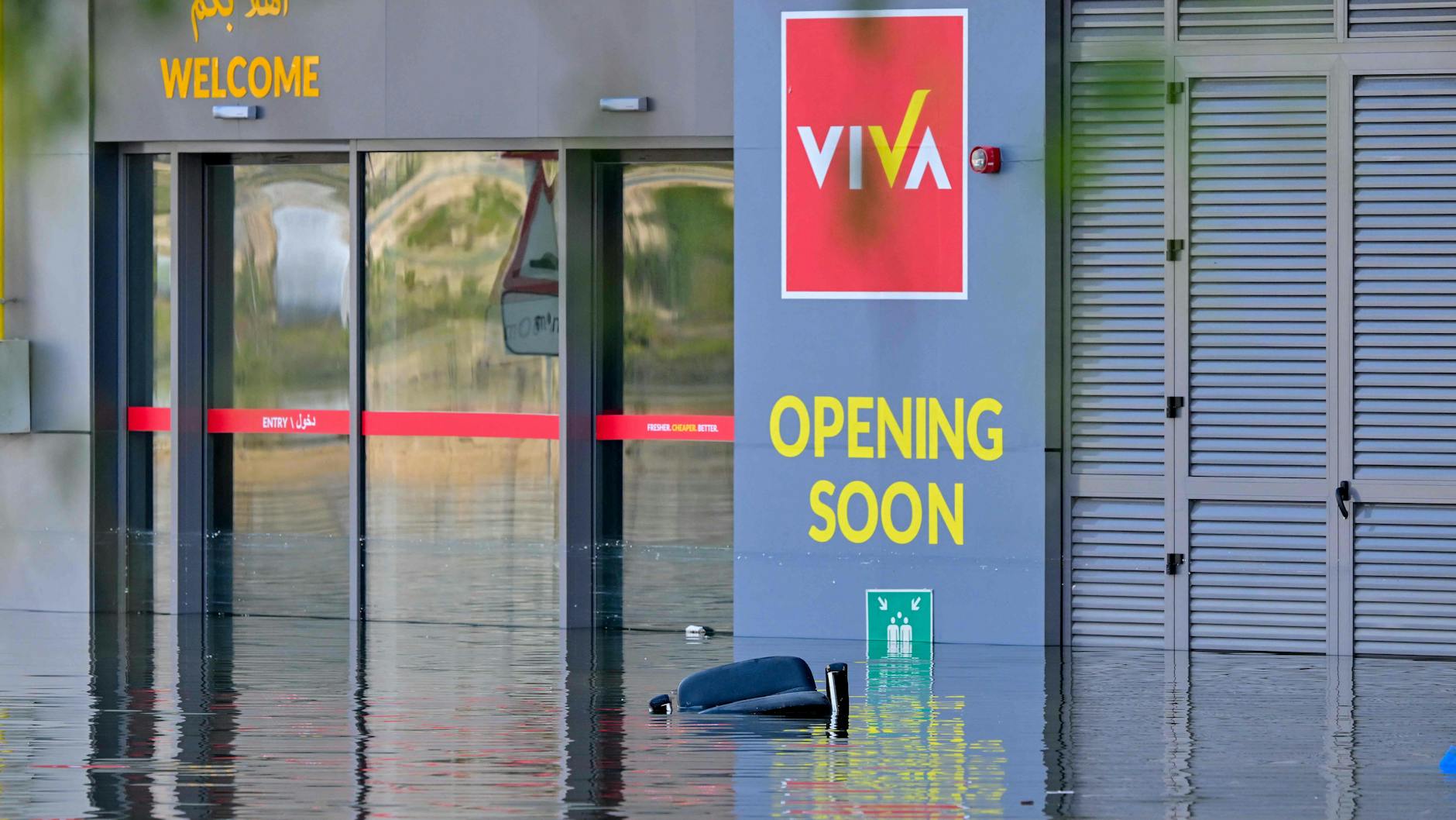 Viele Geschäfte und ganze Einkaufszentren in Dubai wurden überflutet.