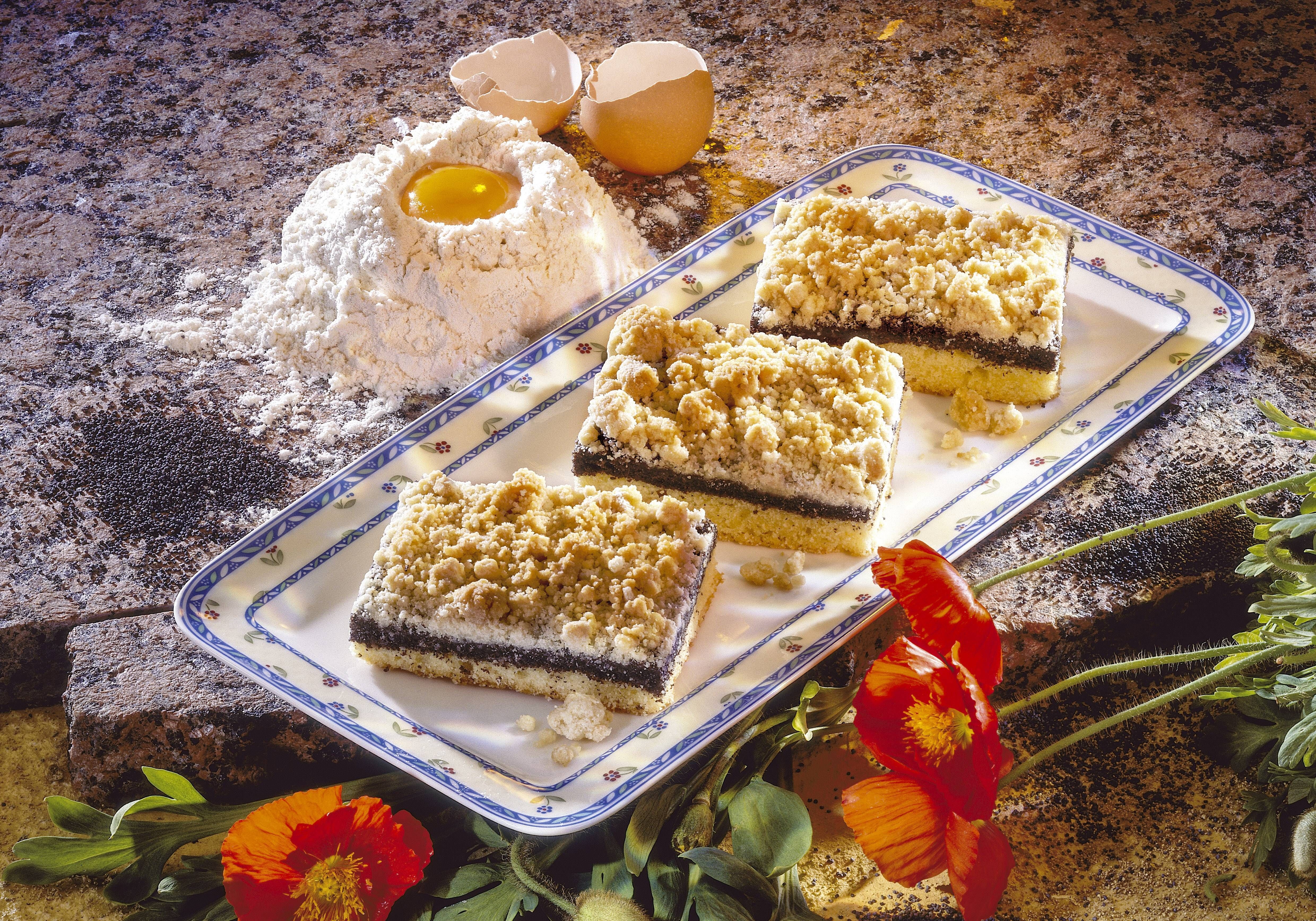 Image - Omas Rezept für Mohnkuchen mit Pudding: Der Kuchen zergeht auf der Zunge