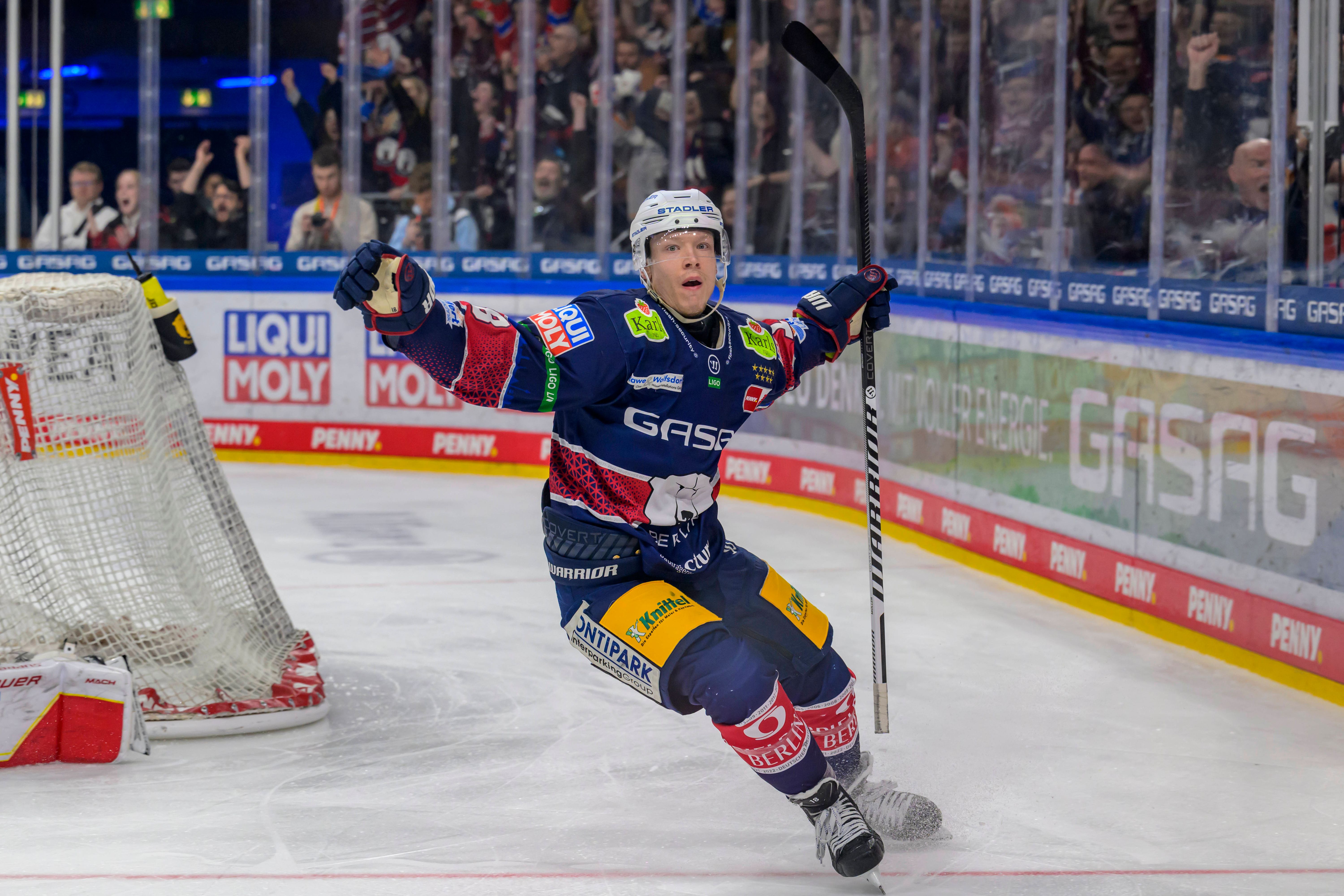 Image - Eisbären Berlin feiern Jonas Müller und bangen um Marcel Noebels