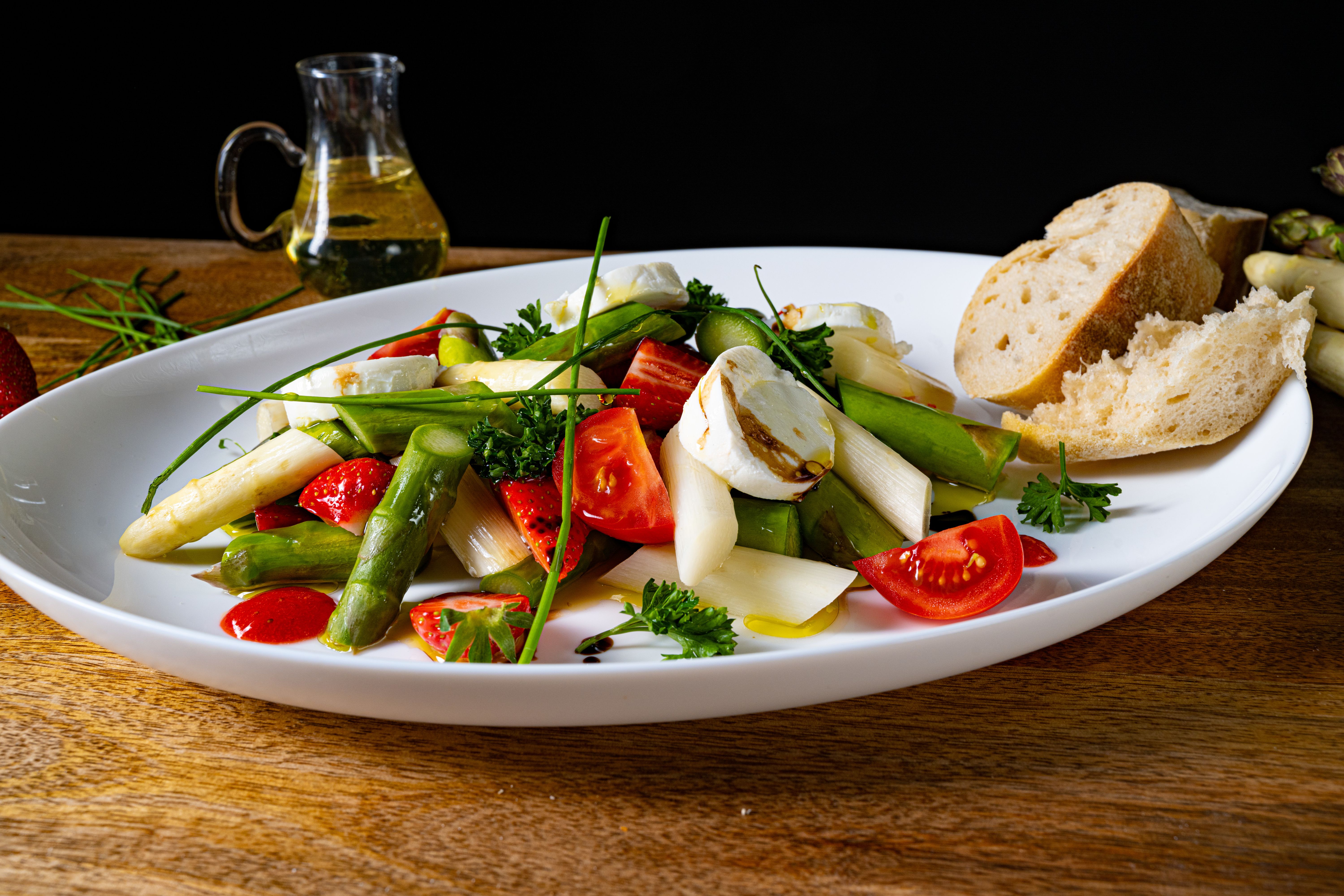 Spargelsalat mit grünem Spargel – so einfach, so lecker!