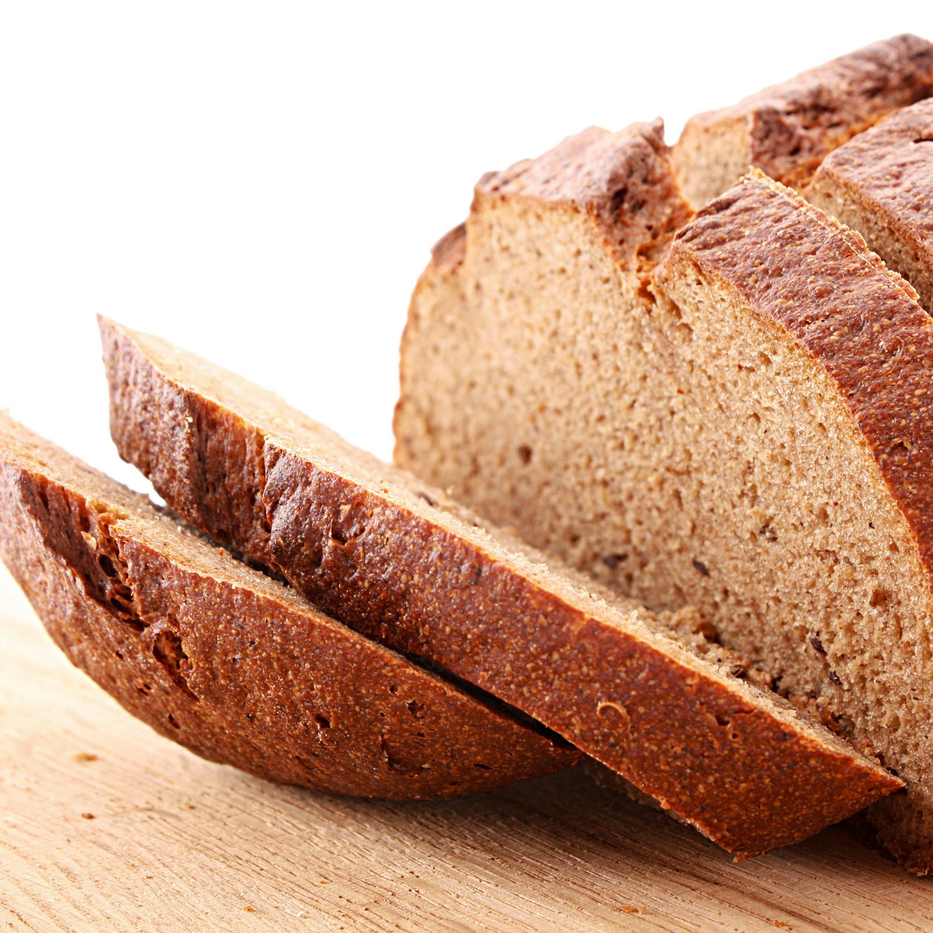 Viele machen den Fehler und schneiden das Brot direkt nach dem Backen an.