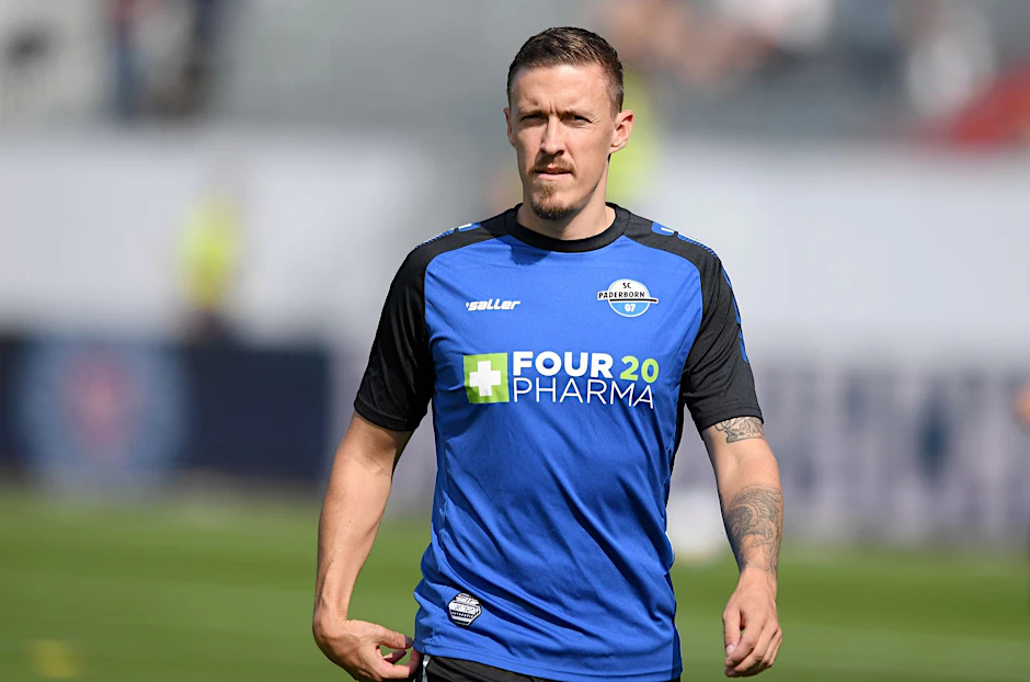 ARCHIV - Paderborns Max Kruse in Aktion während des Aufwärmens.  