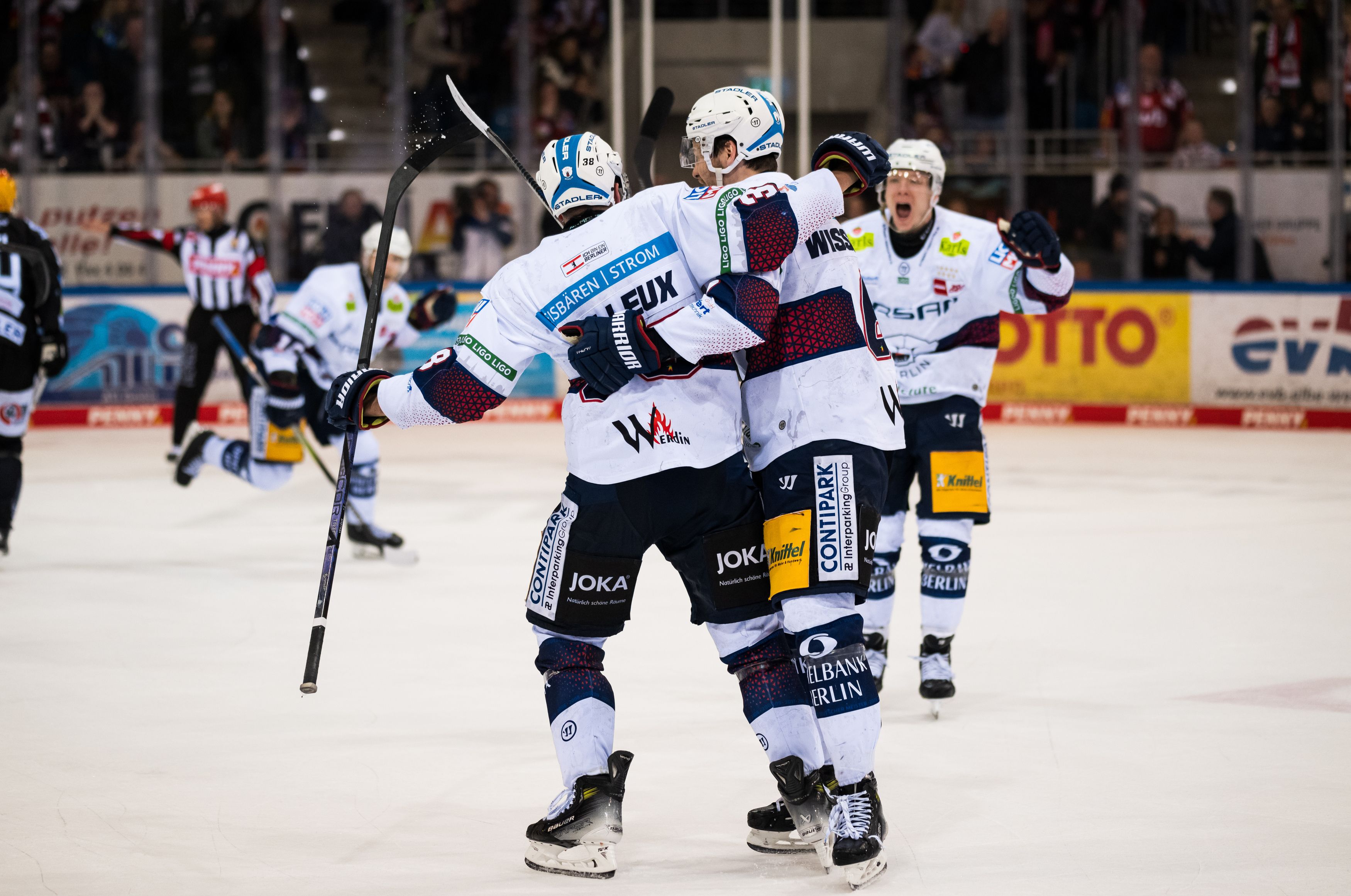 2:1-Wahnsinn! Eisbären gewinnen längstes Finalspiel aller DEL-Zeiten