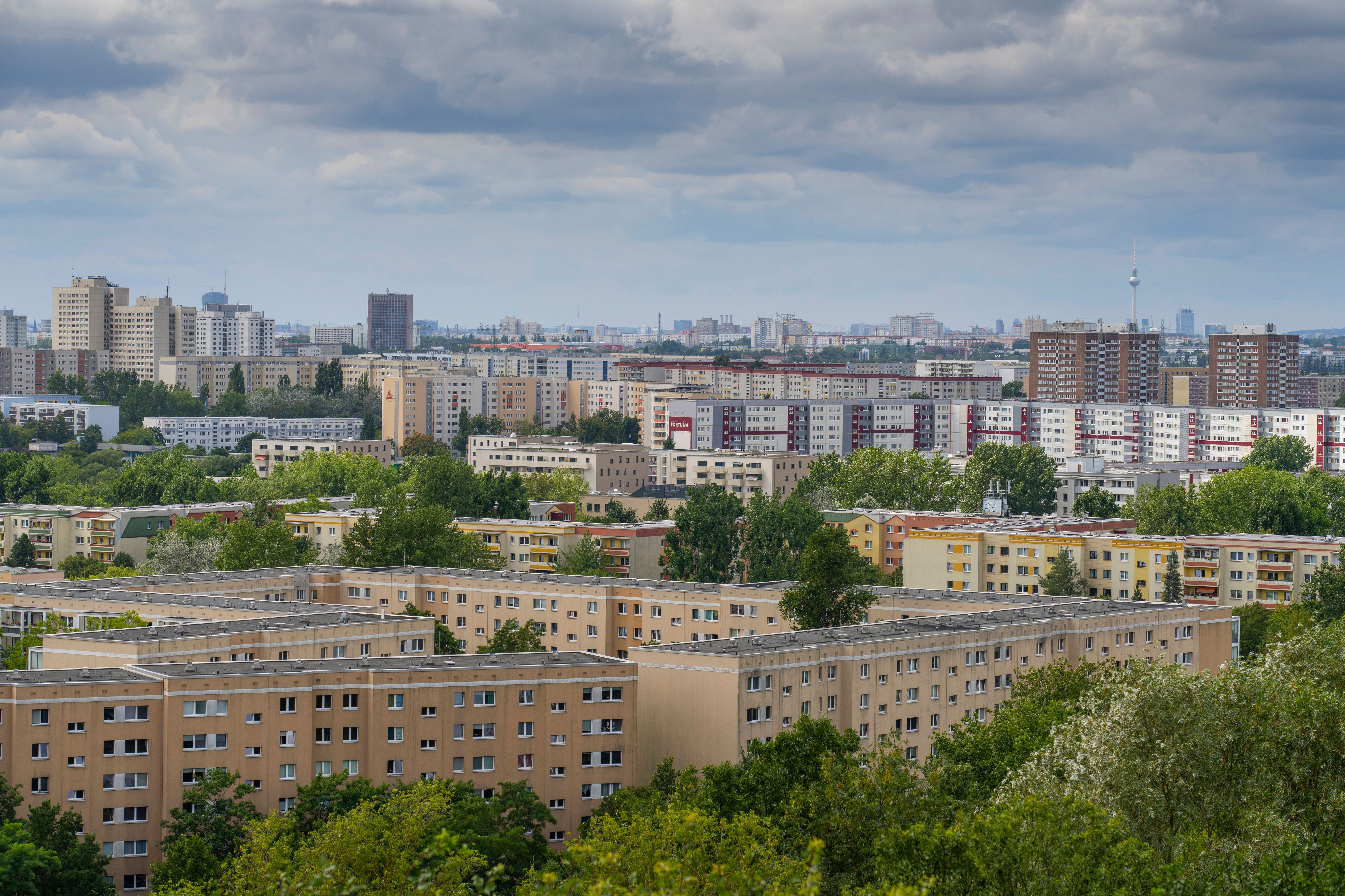 Image - Von wegen hässlich! DDR-Plattenbauten kommen unter Denkmalschutz