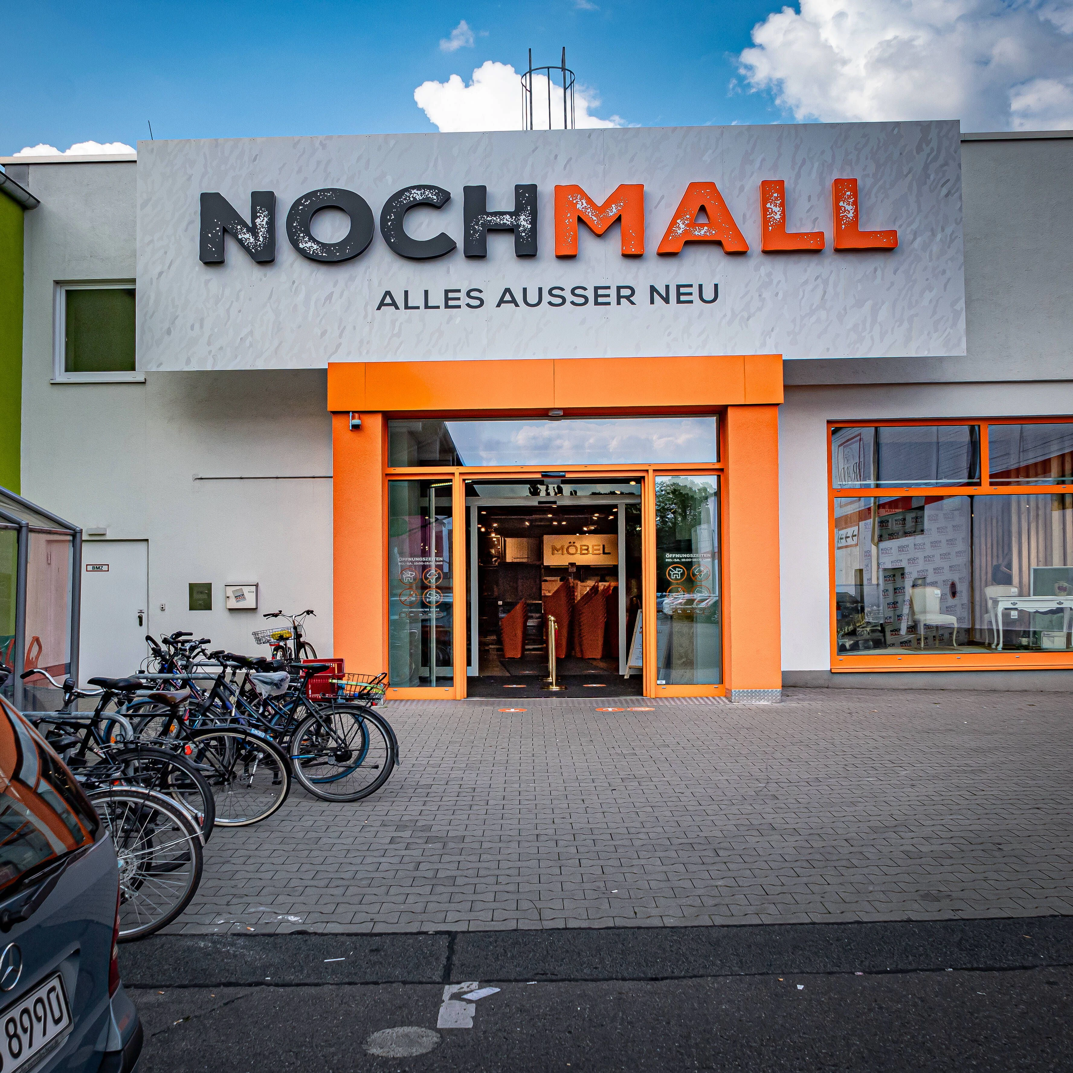 Das Motto des Gebrauchtwarenkaufhauses NochMall in Berlin-Reinickendorf lautet: „Alles ausser neu“.